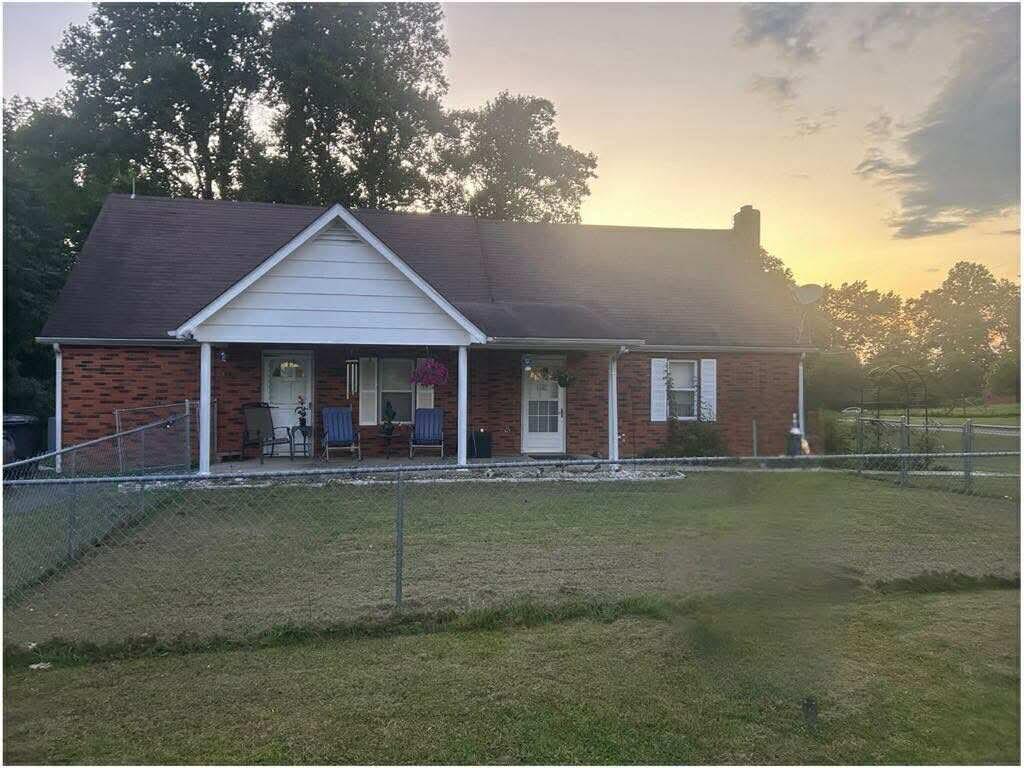 1847 Sinking Creek Road Property Photo 1
