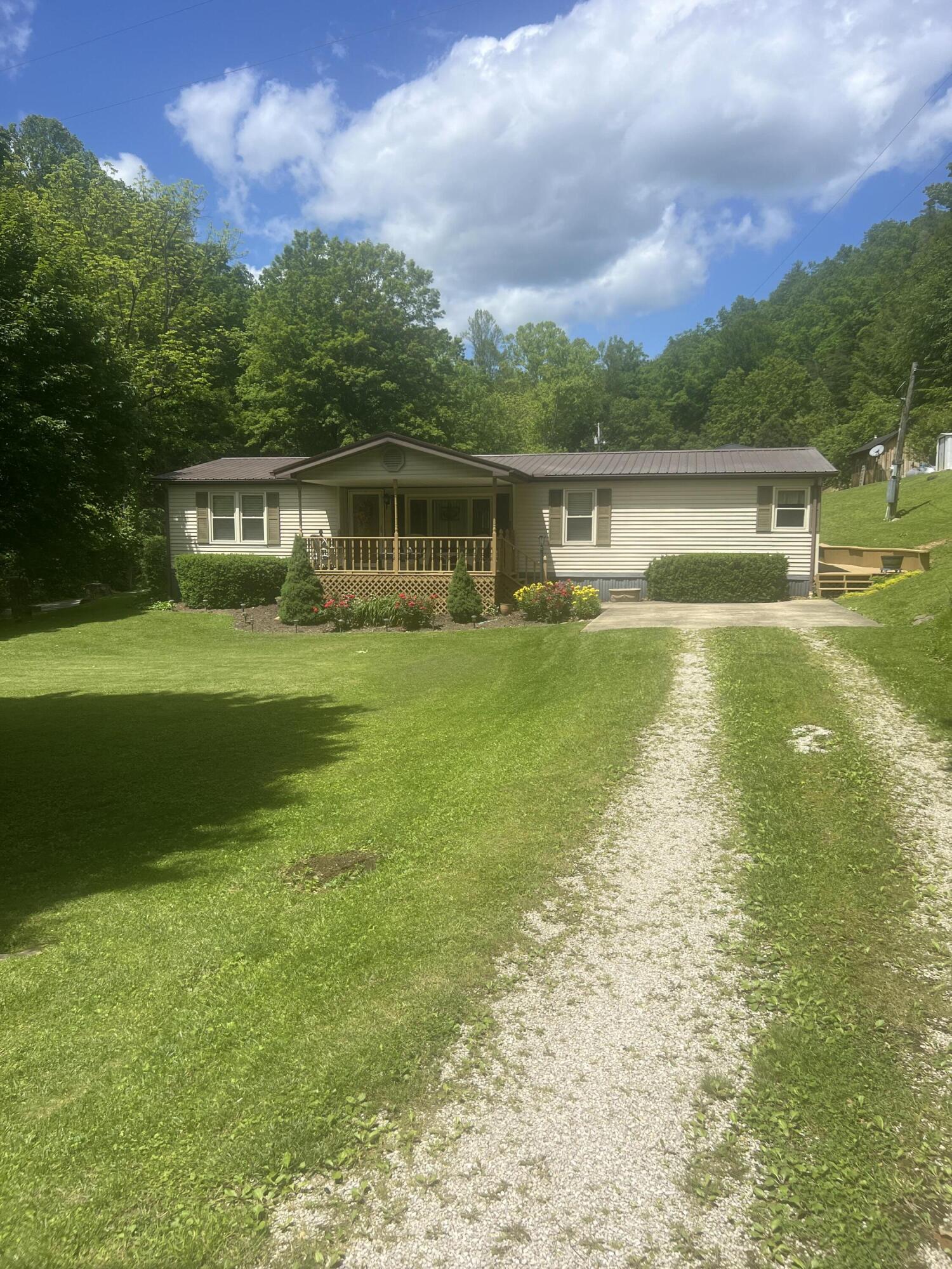 7515 South Ky 32 Property Photo 1