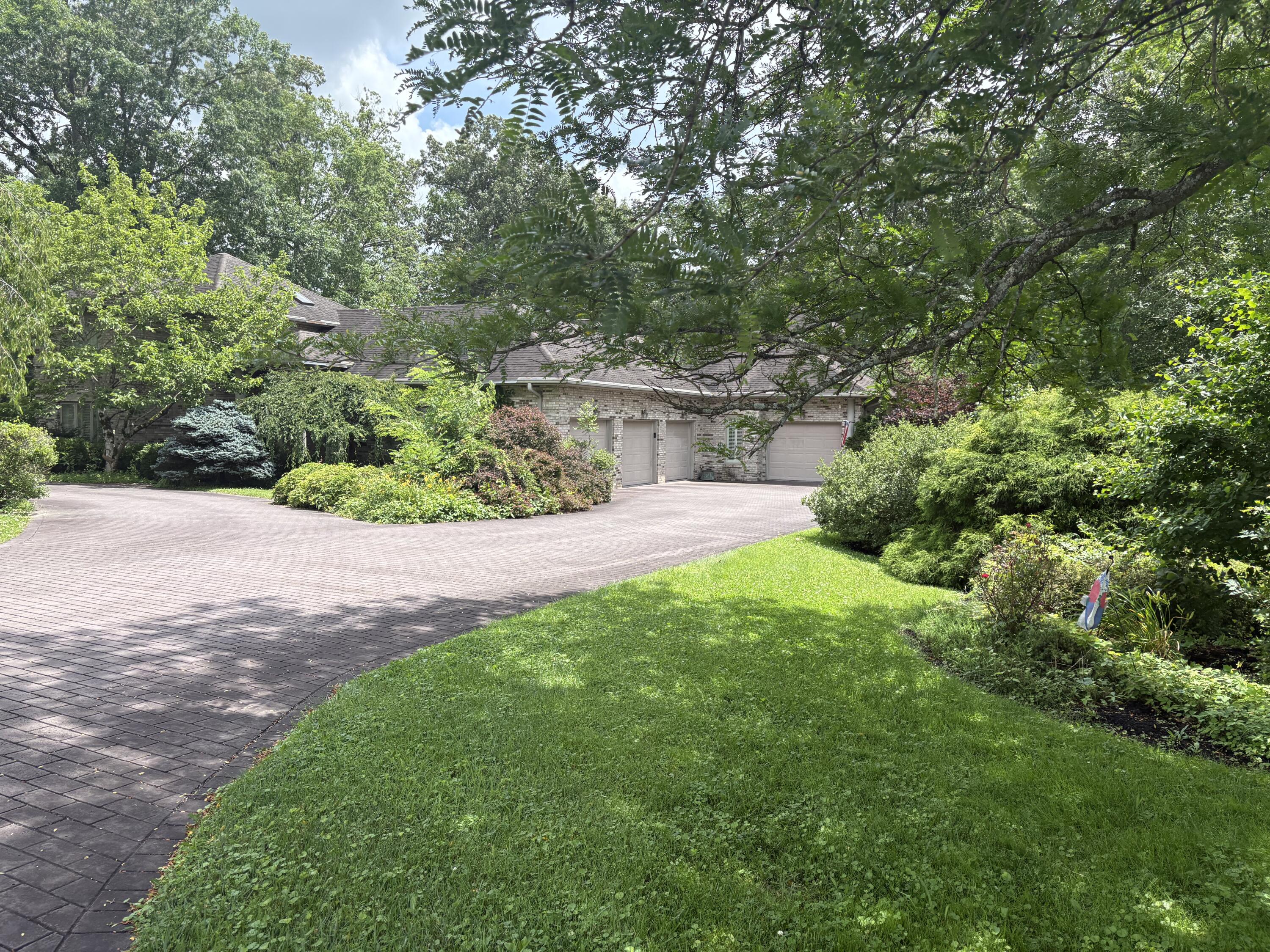 260 Beech Fork Boulevard Property Photo 5