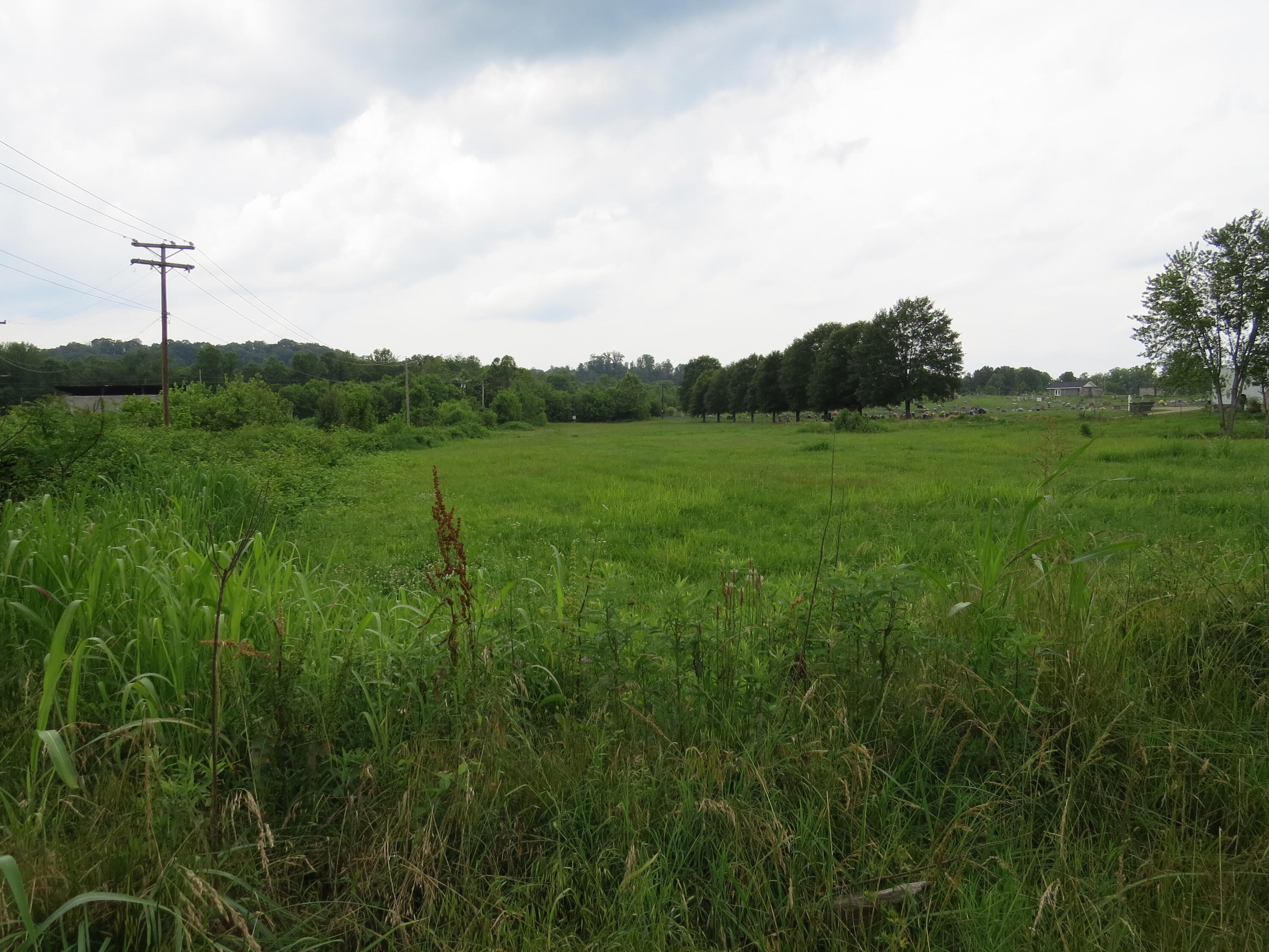 00 Ky 225 Property Photo 2