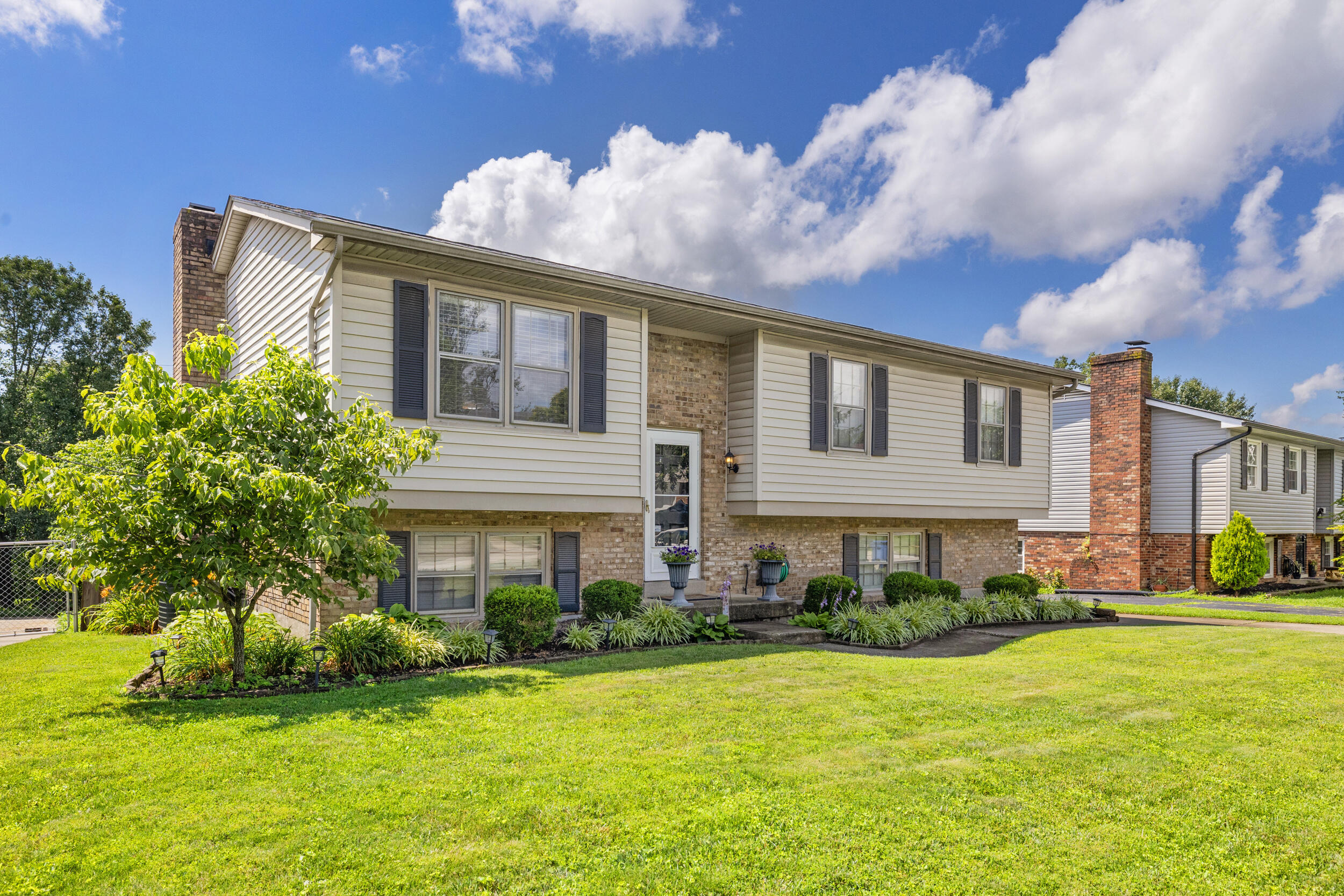 3525 Amber King Court Property Photo 1