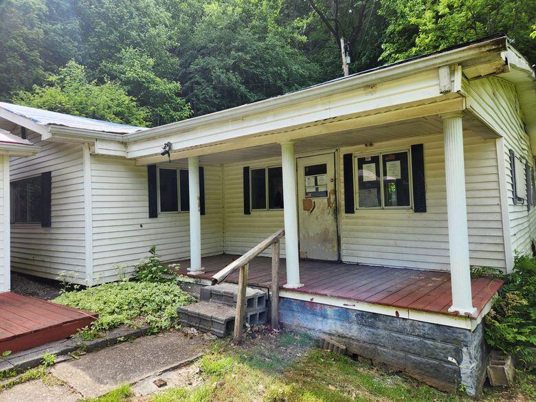 20610 State Hwy 194 E Property Photo 1