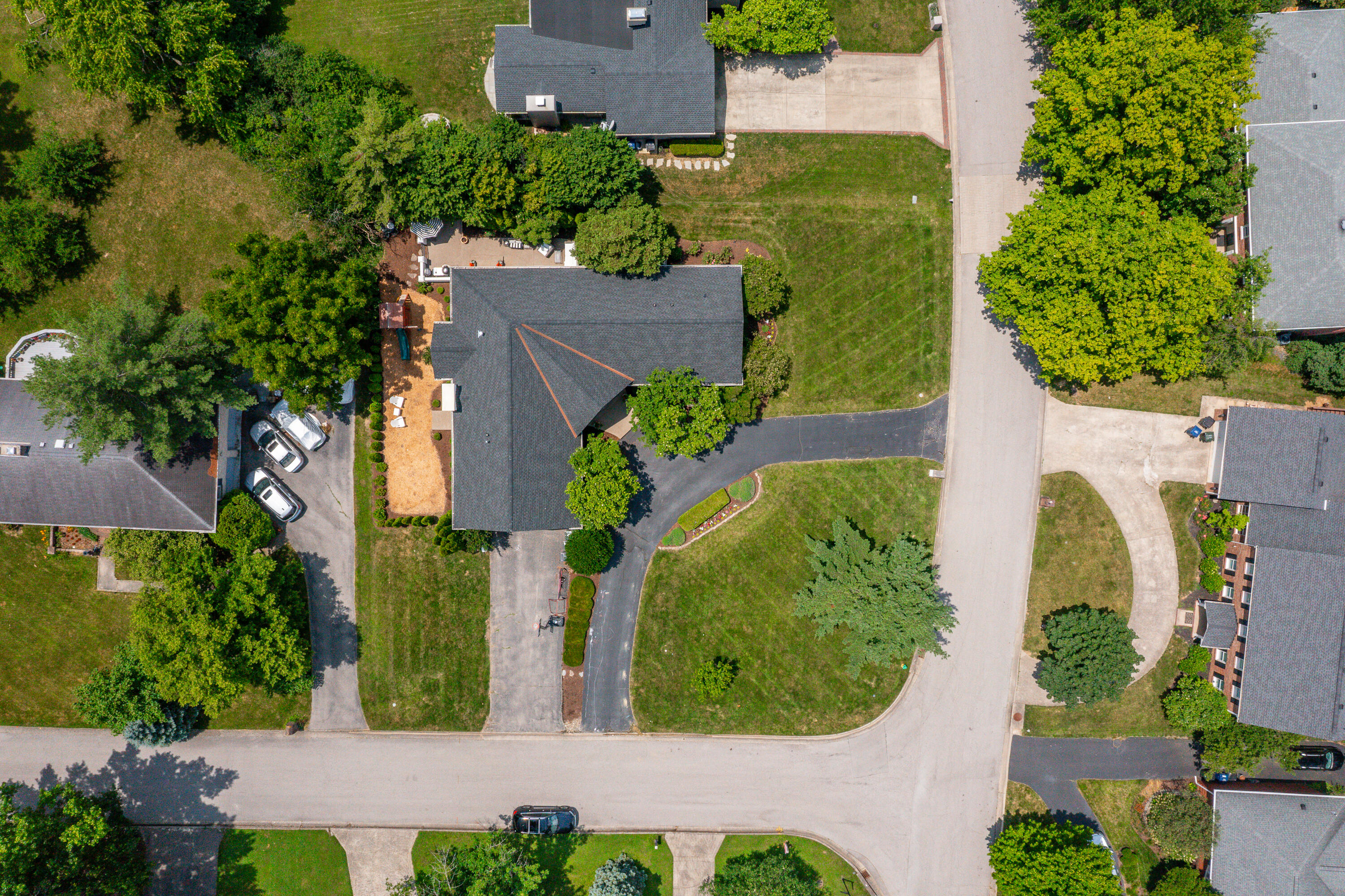 649 Lakeshore Drive Property Photo 4