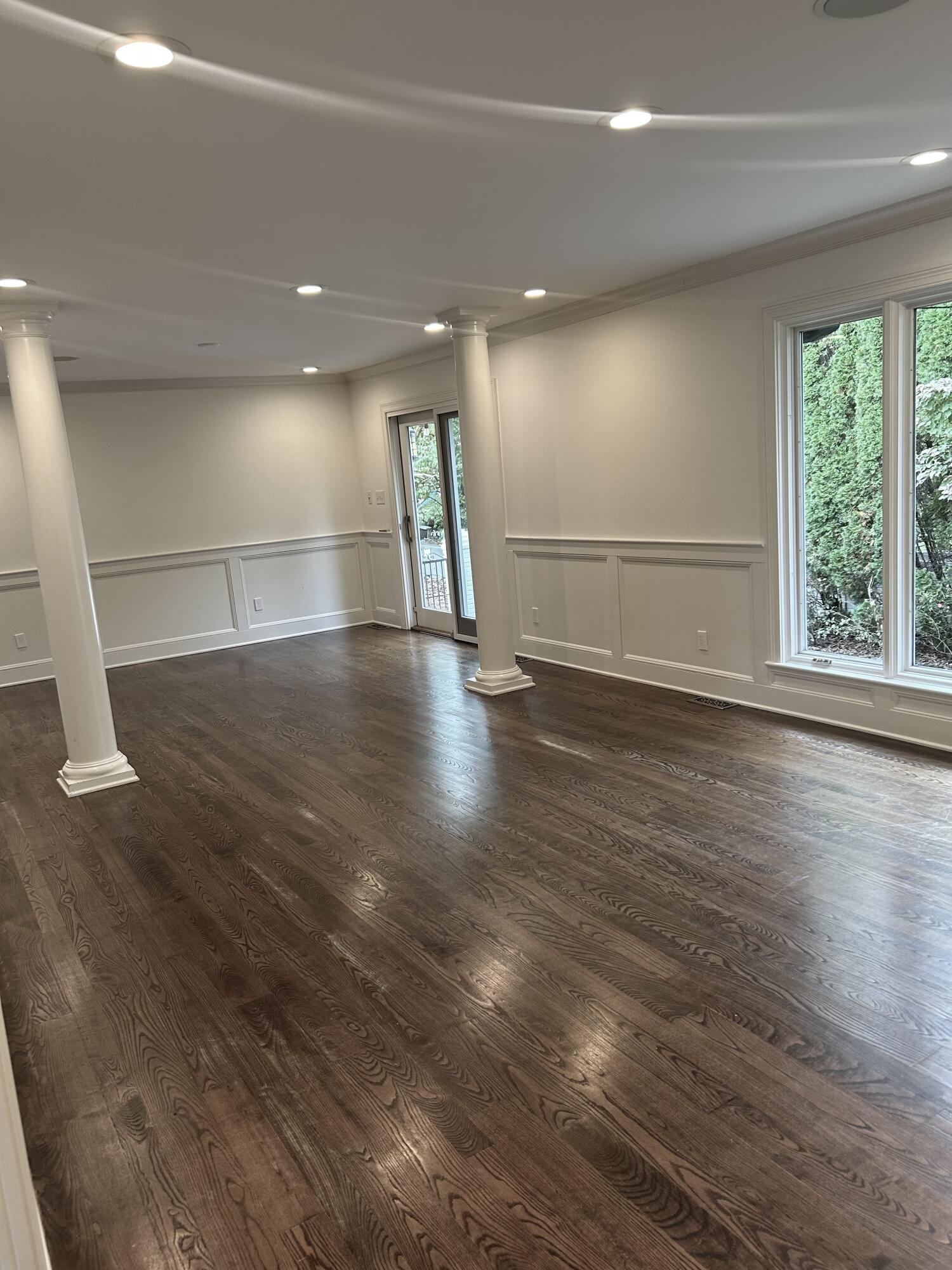 649 Lakeshore Drive Property Photo 7