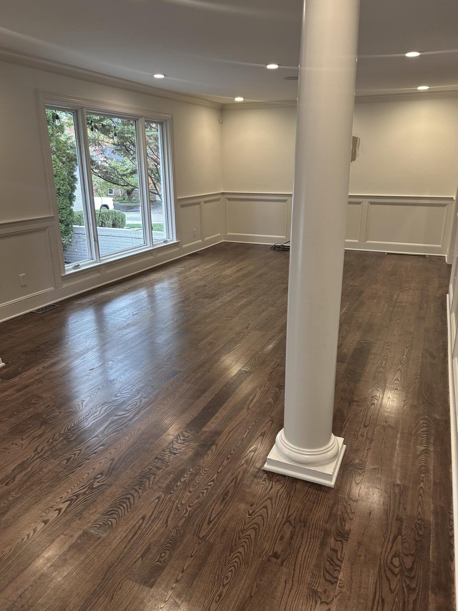 649 Lakeshore Drive Property Photo 8