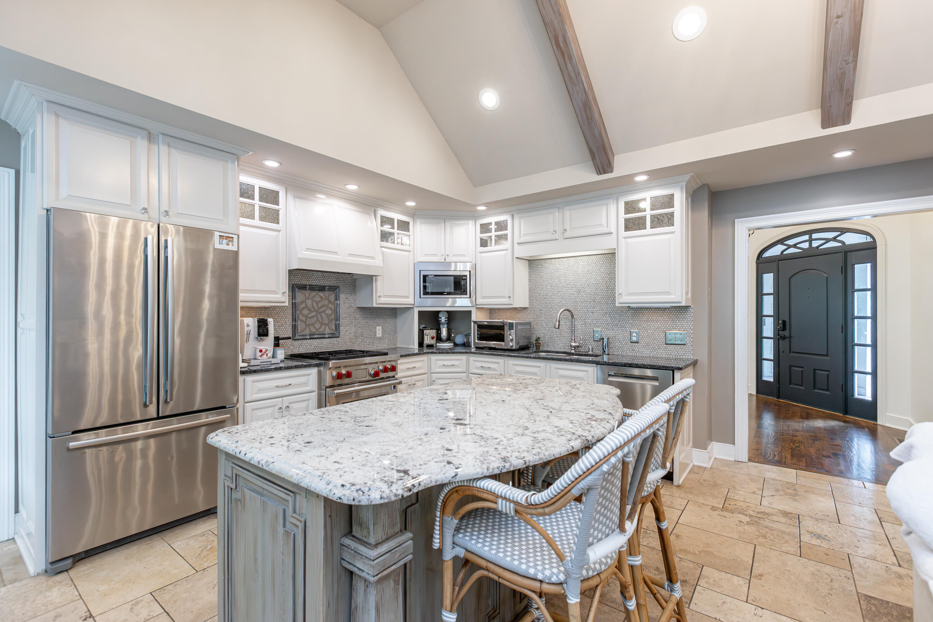 649 Lakeshore Drive Property Photo 10