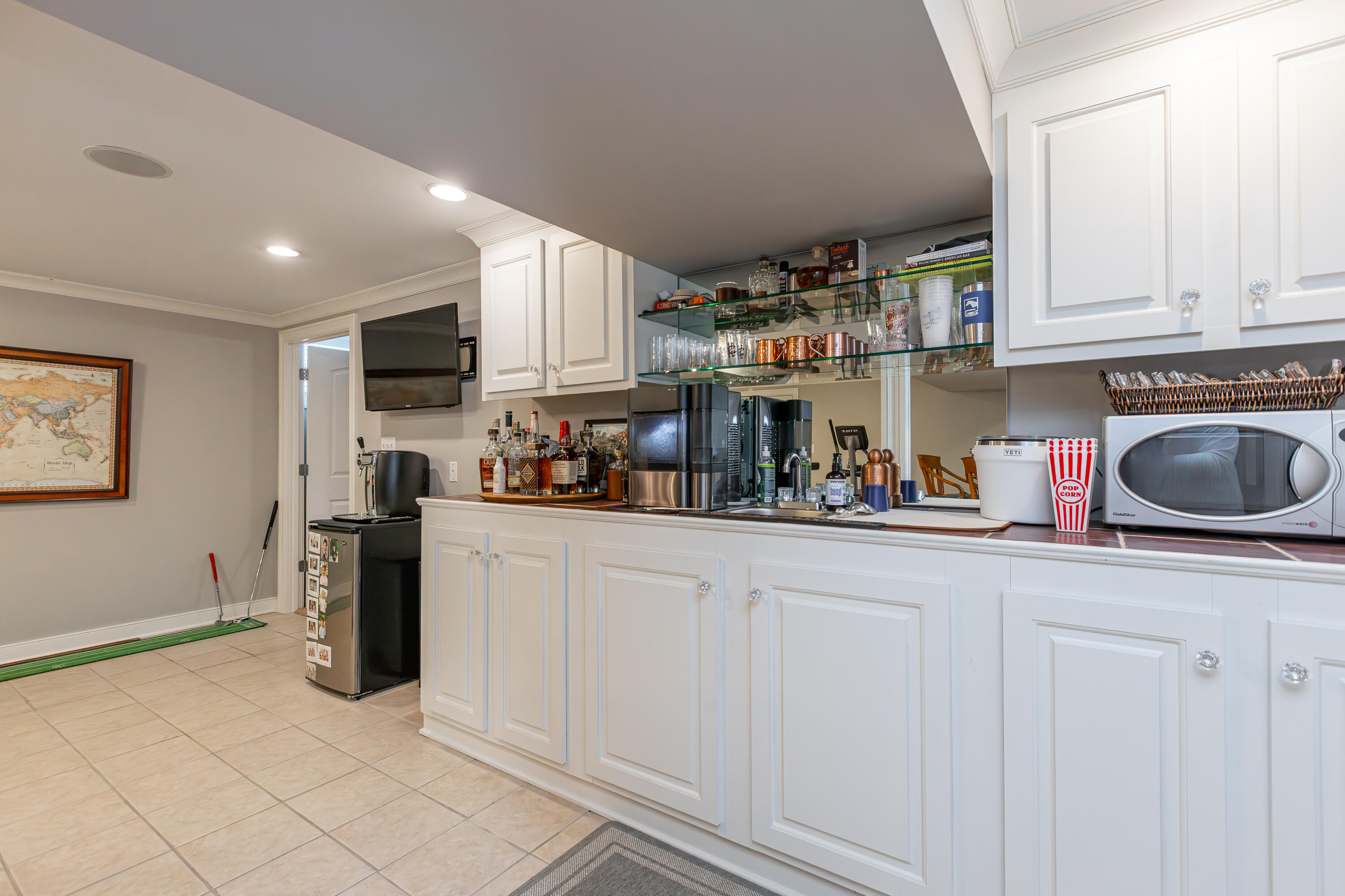 649 Lakeshore Drive Property Photo 33