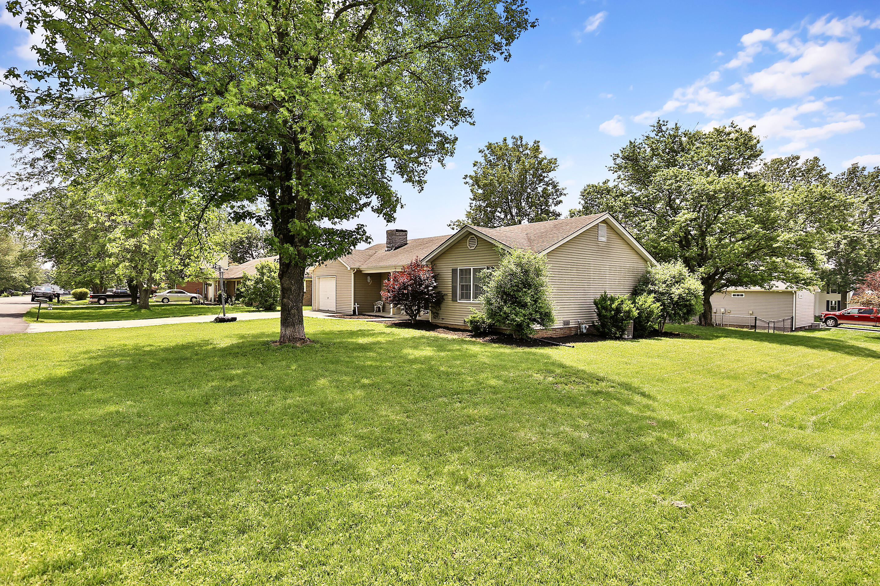 400 Aspen Drive Property Photo 1