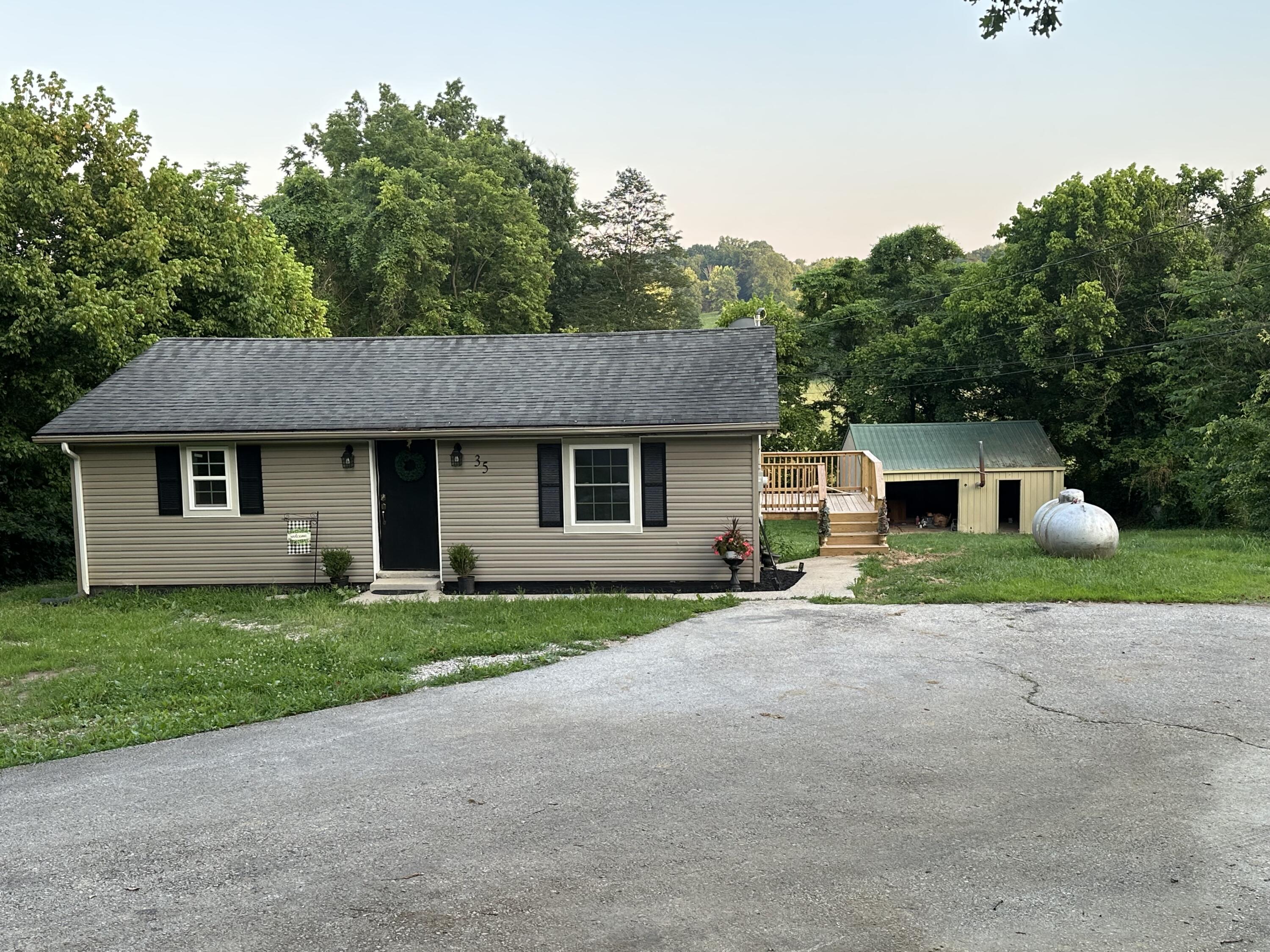 35 Rogers Lane Property Photo 1