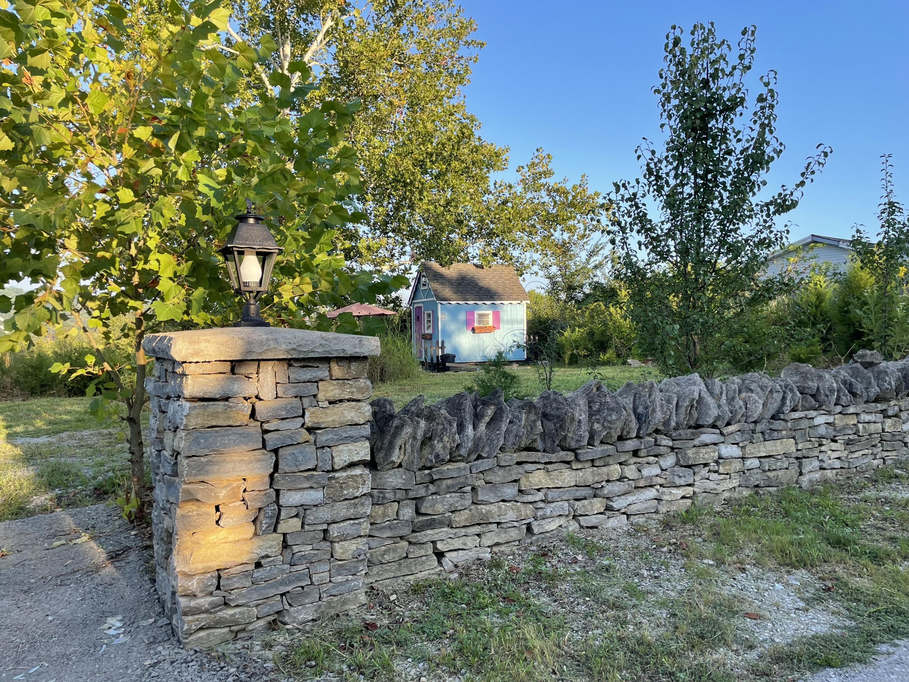 825-835 Glenns Creek Road Property Photo 1