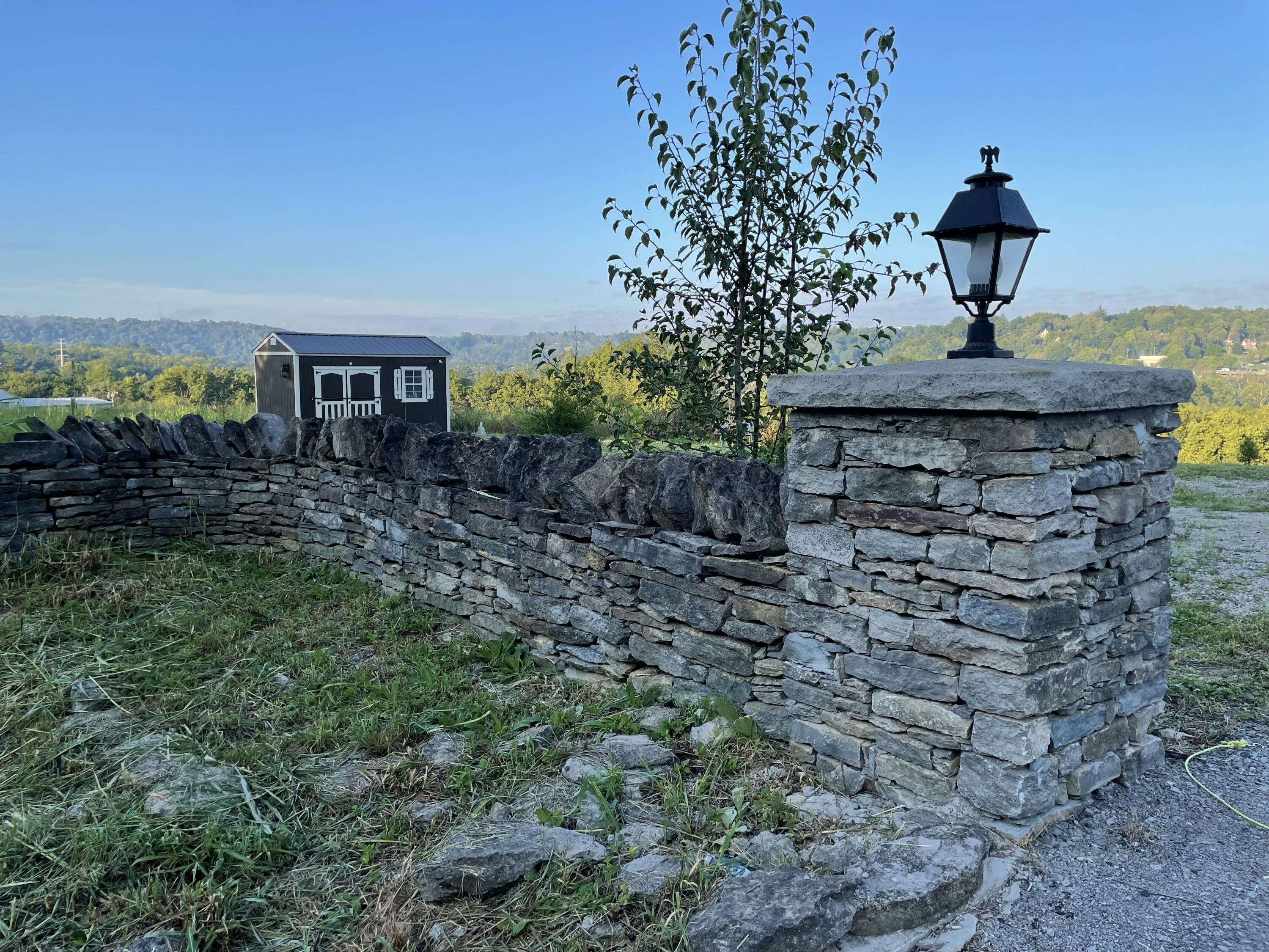 825-835 Glenns Creek Road Property Photo 6