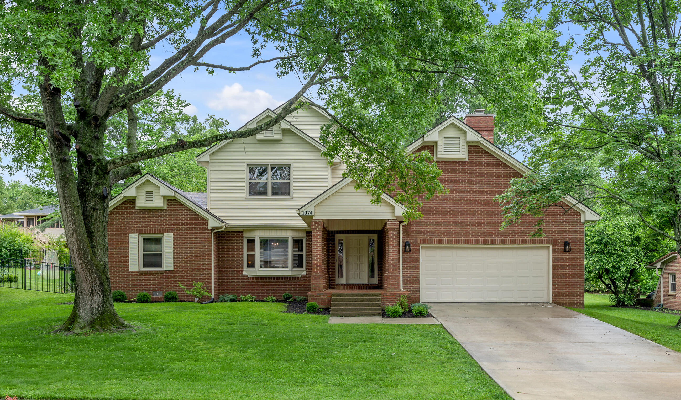 1074 Rockbridge Road Property Photo 1
