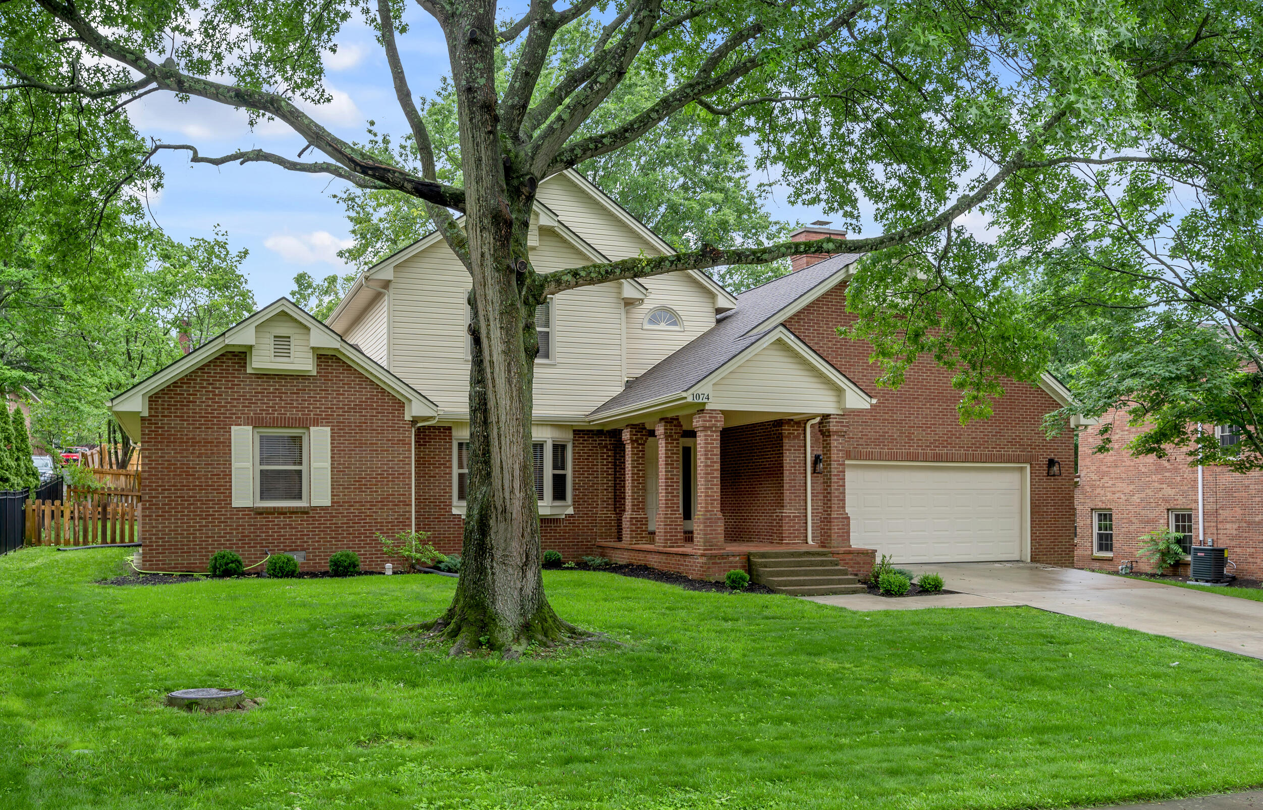 1074 Rockbridge Road Property Photo 3