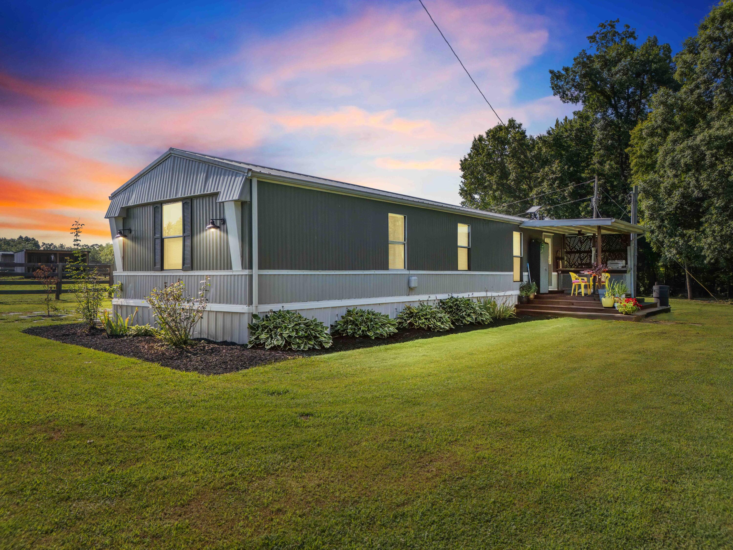 1100 Doublegate Road Property Photo 2