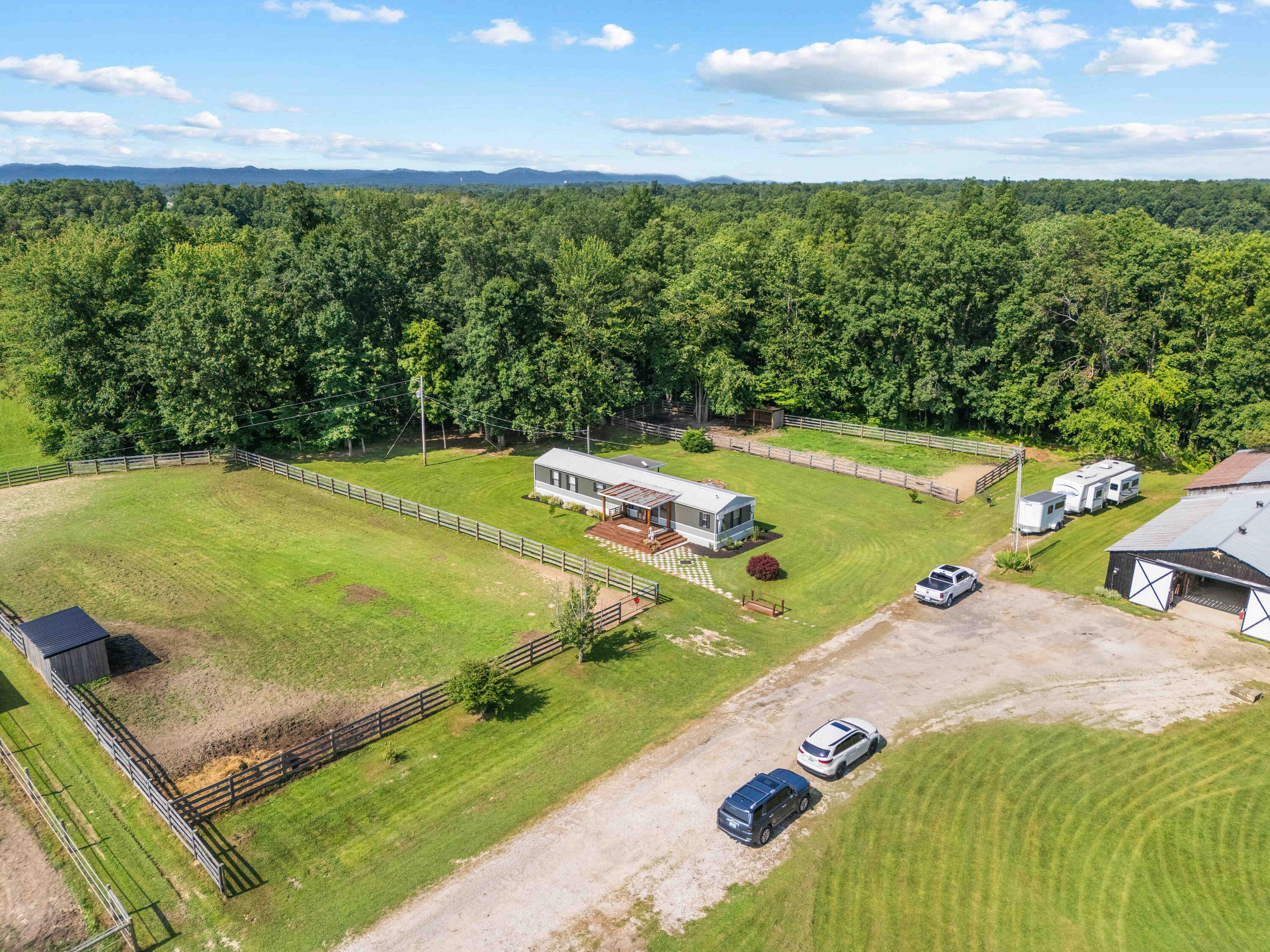 1100 Doublegate Road Property Photo 4
