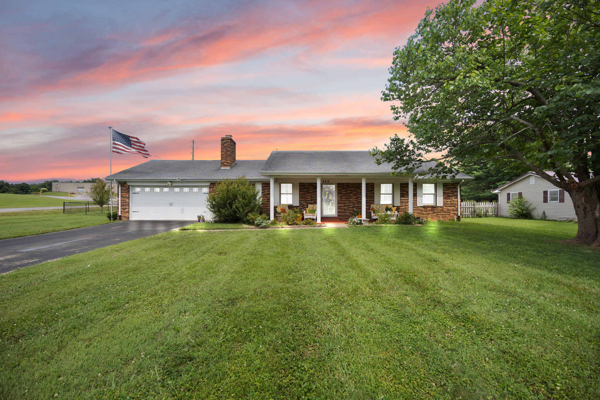 755 Barnesburg Road Property Photo 1