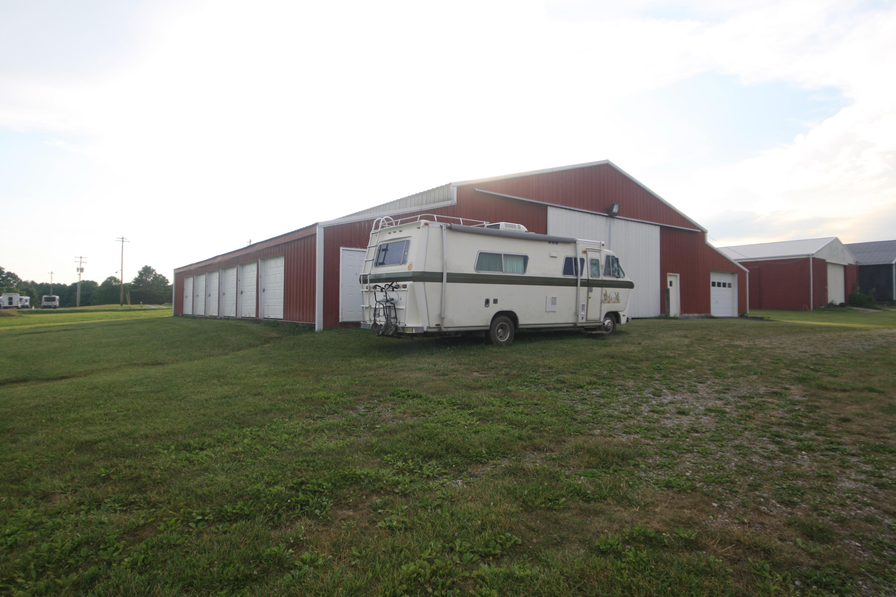5689 State Highway 290 Property Photo 15