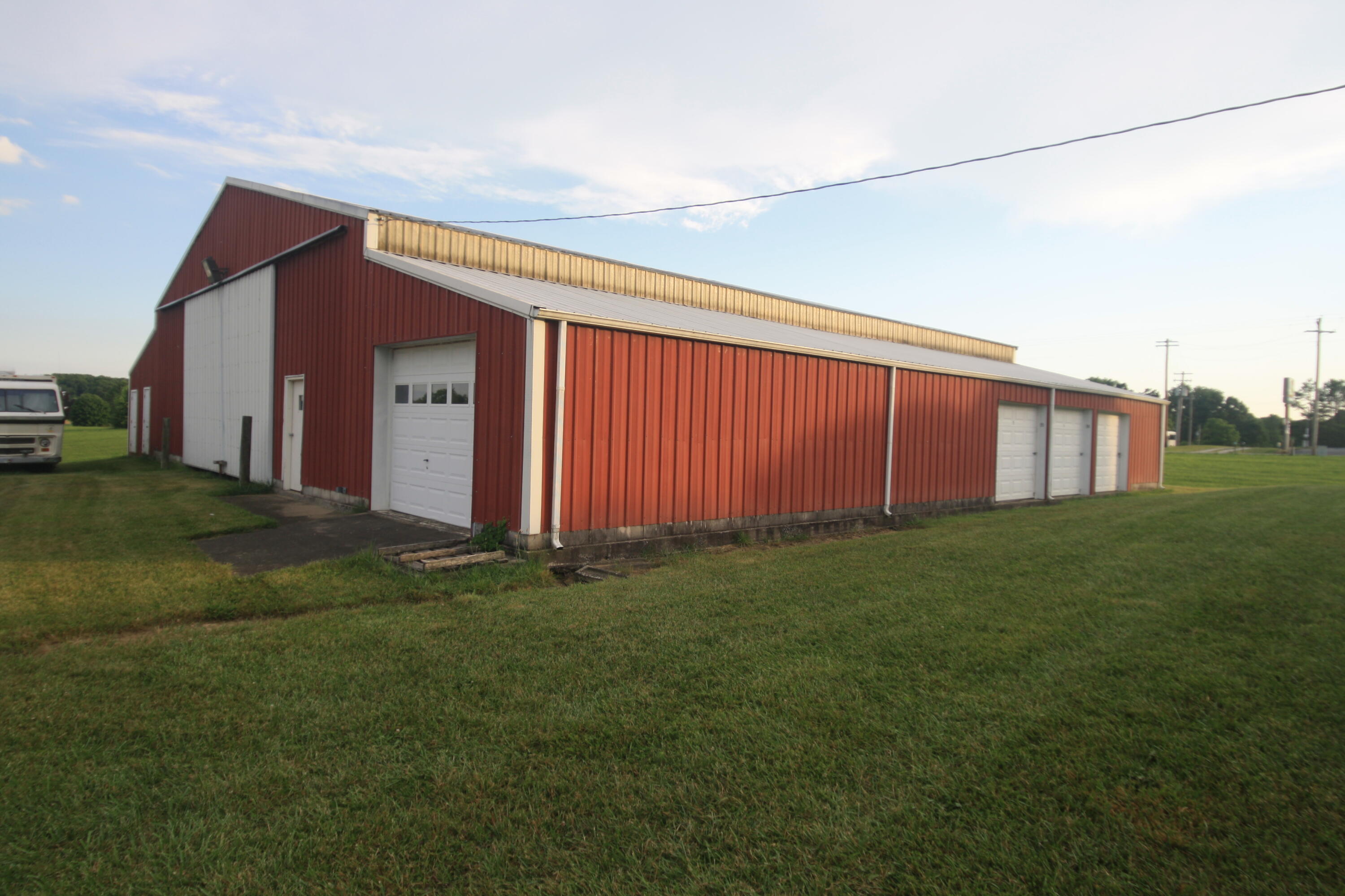 5689 State Highway 290 Property Photo 19