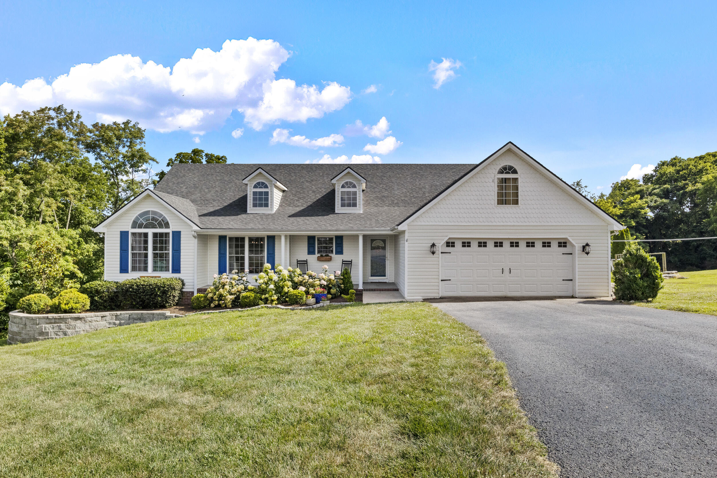 155 Lauren Lane Property Photo 1