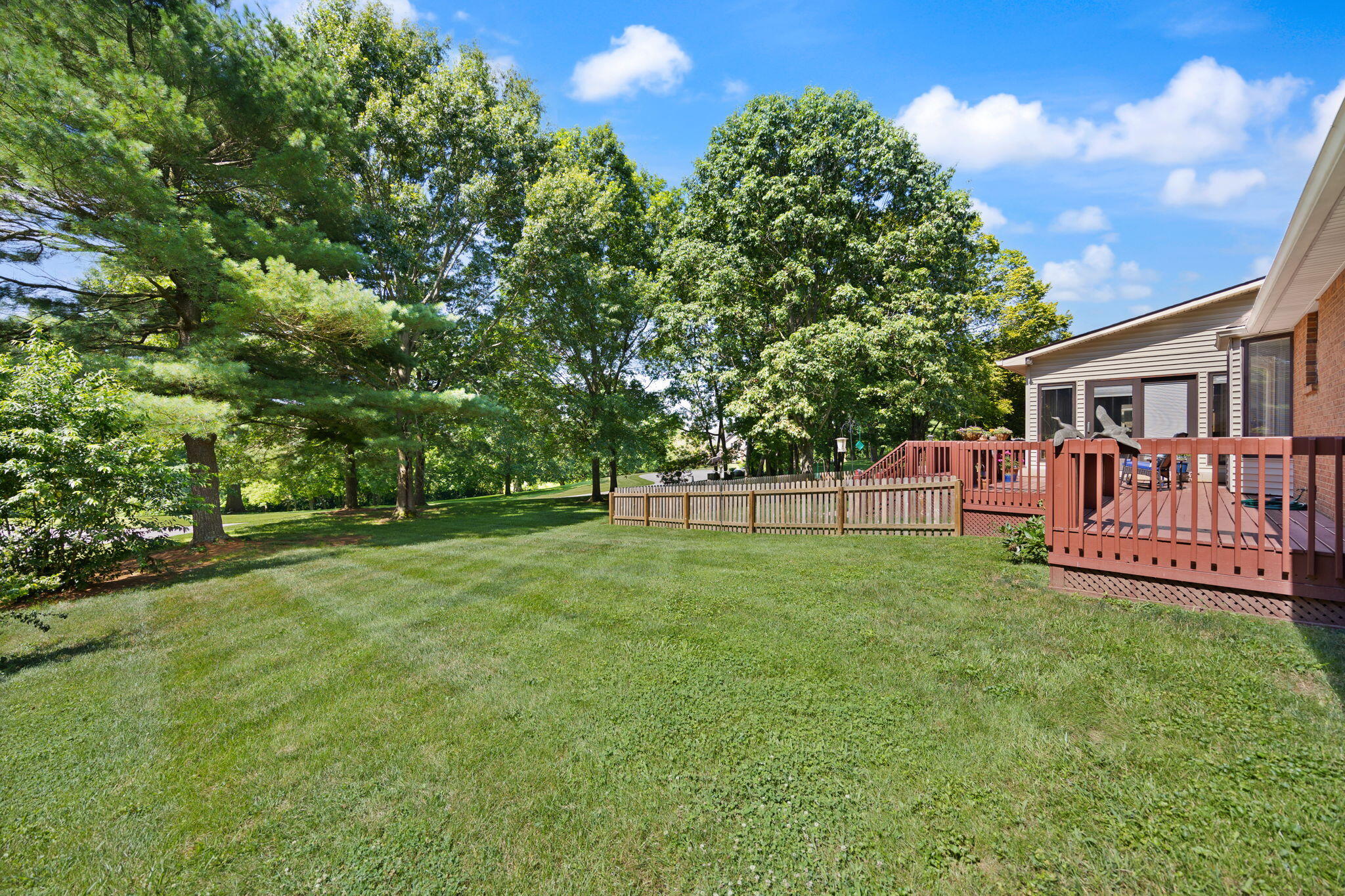 929 Walnut Road Property Photo 5