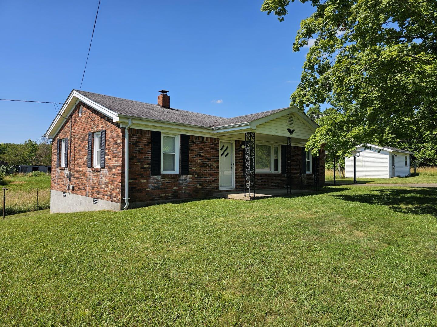 885a Deep Well Woods Road Property Photo 5