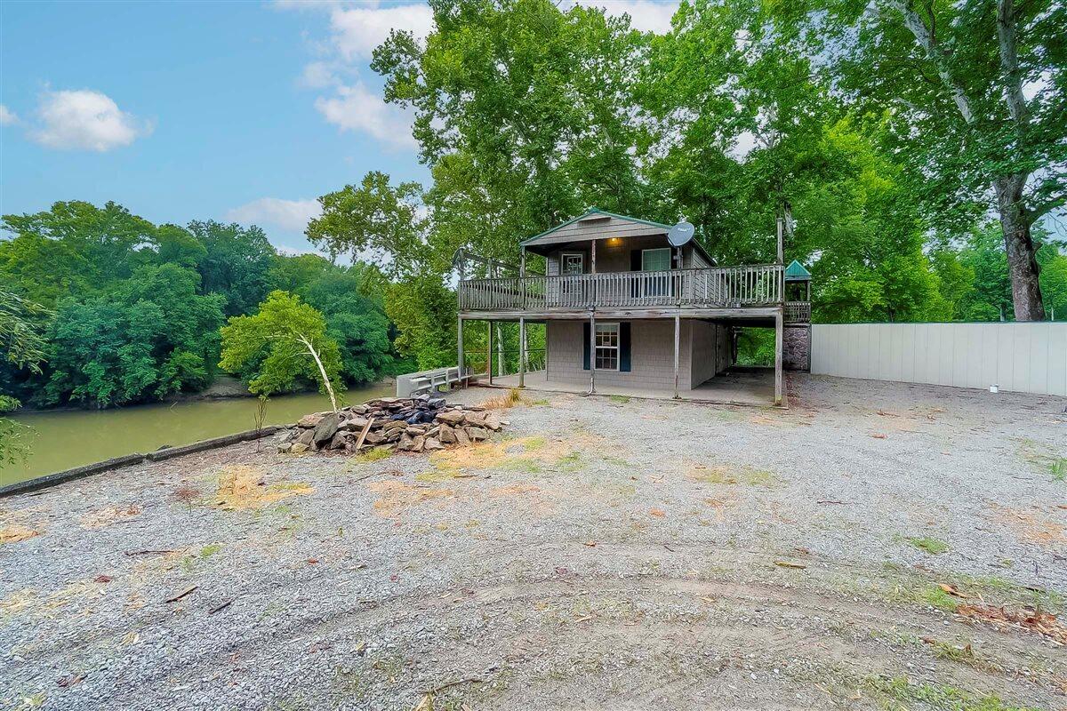 3275 Highway 355 Property Photo 2