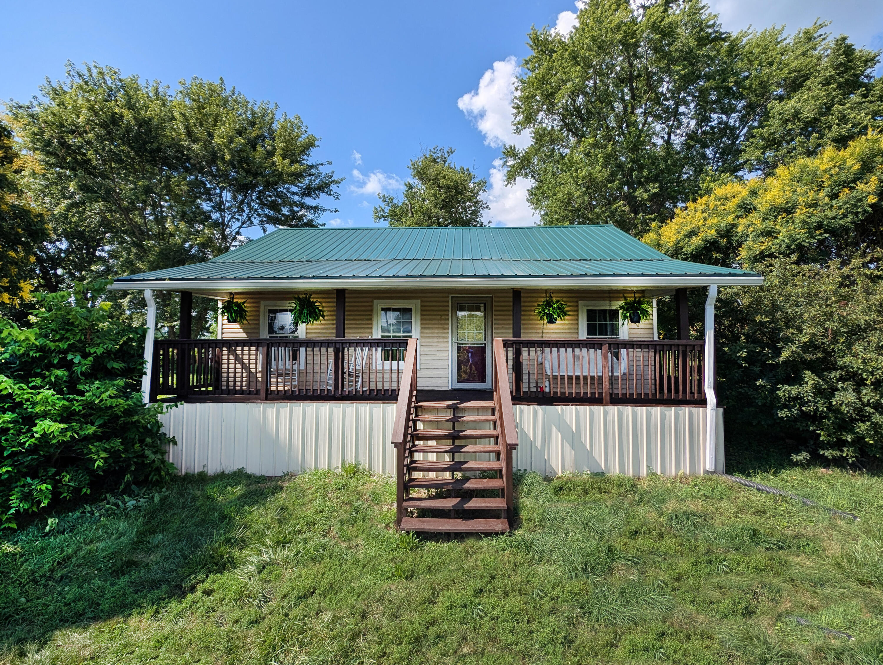 3560 Wades Mill Road Property Photo 1
