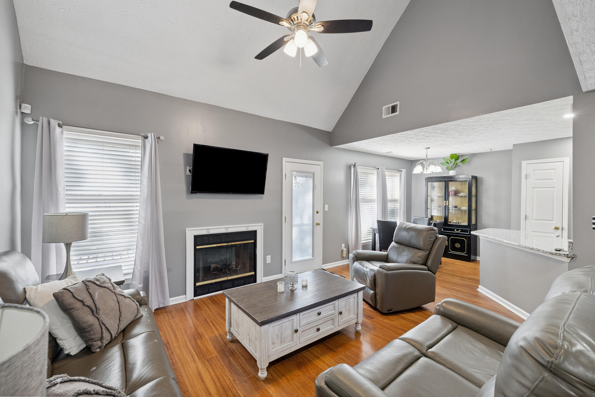 1300 Kennecott Way Property Photo 8