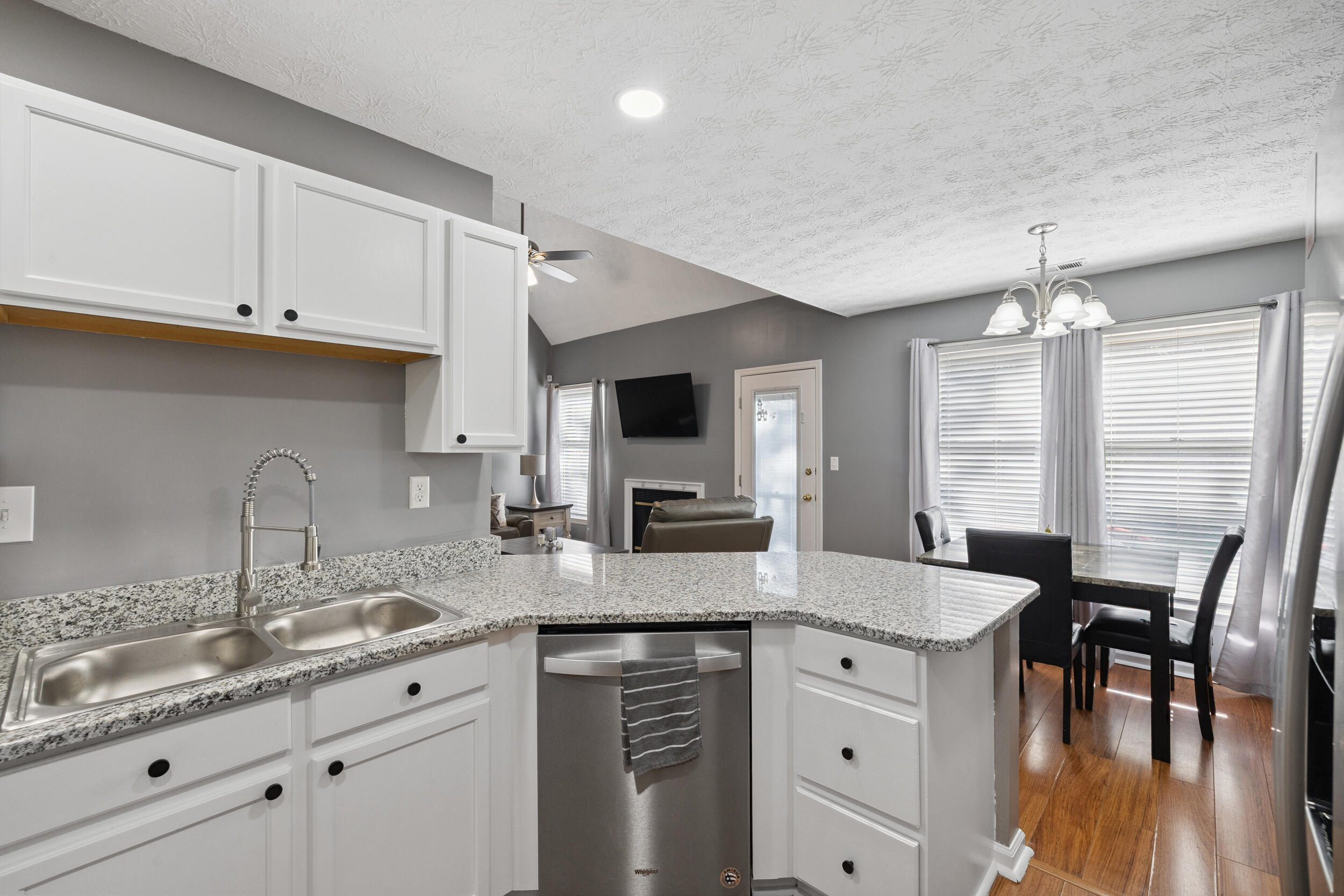 1300 Kennecott Way Property Photo 14