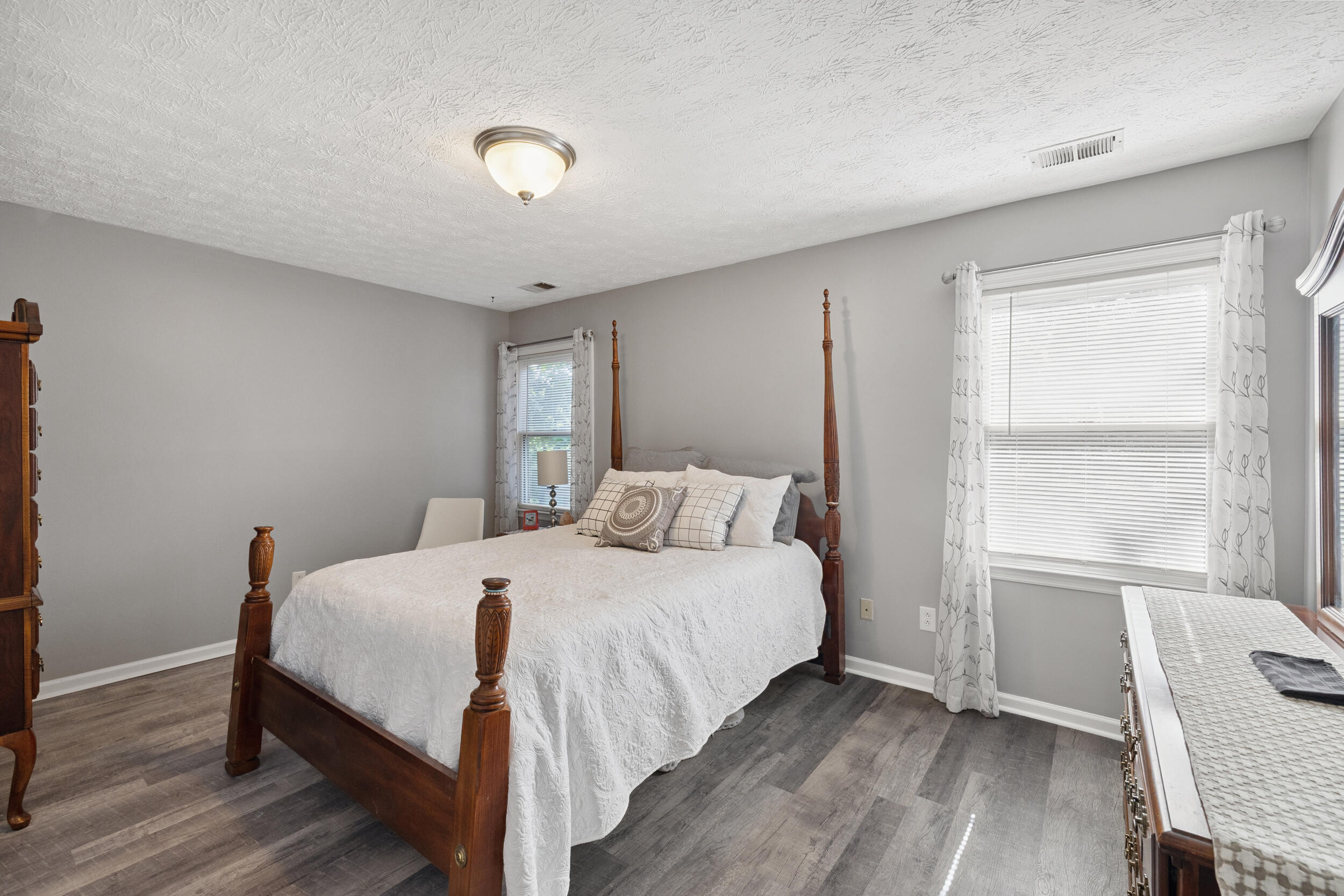 1300 Kennecott Way Property Photo 16
