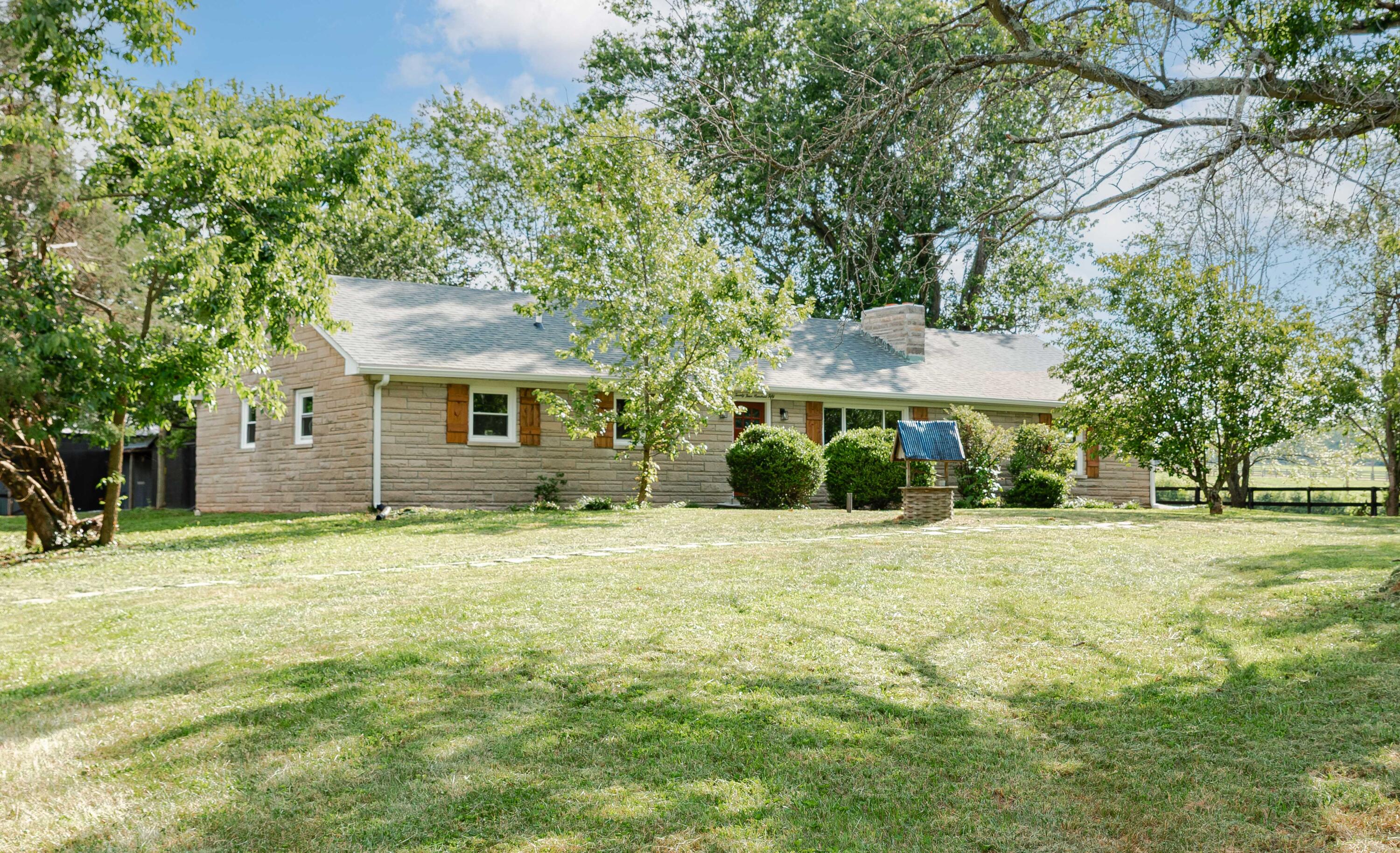 2450 Vince Road Property Photo 1