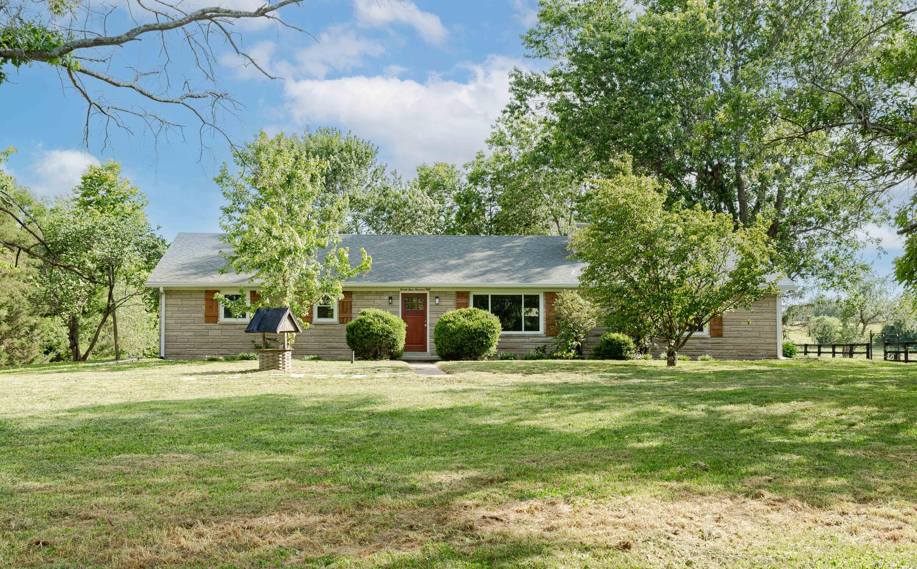2450 Vince Road Property Photo 2