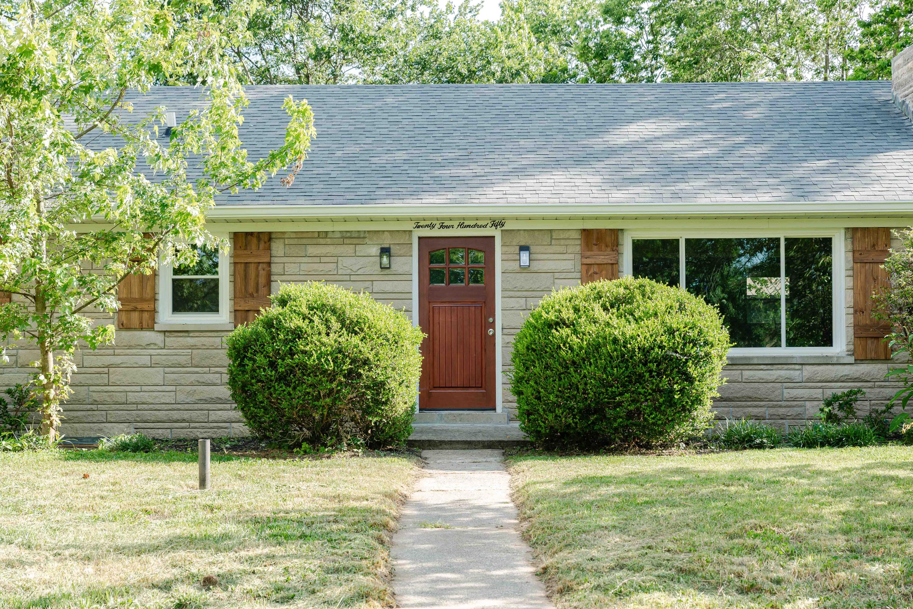 2450 Vince Road Property Photo 4