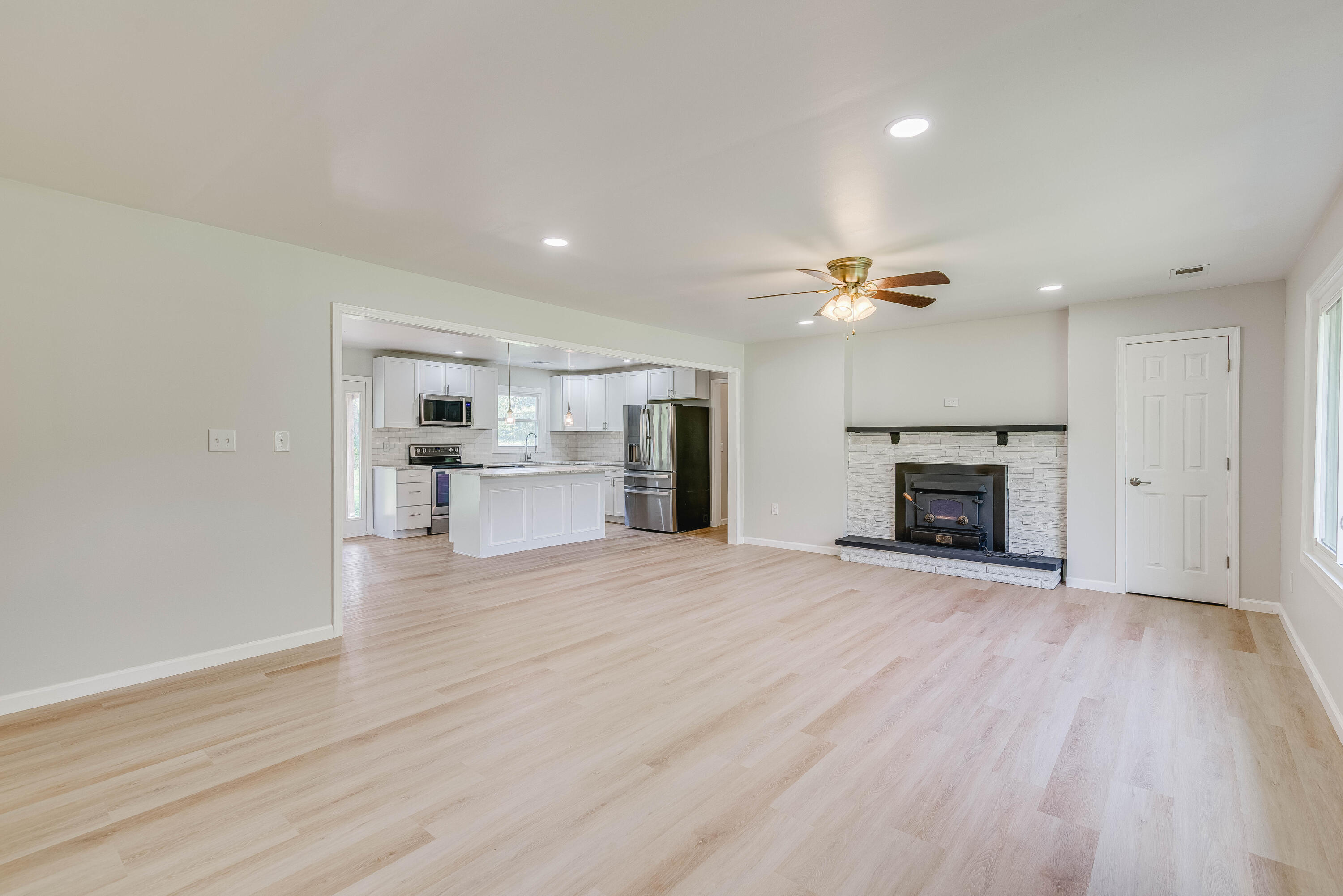 2450 Vince Road Property Photo 14