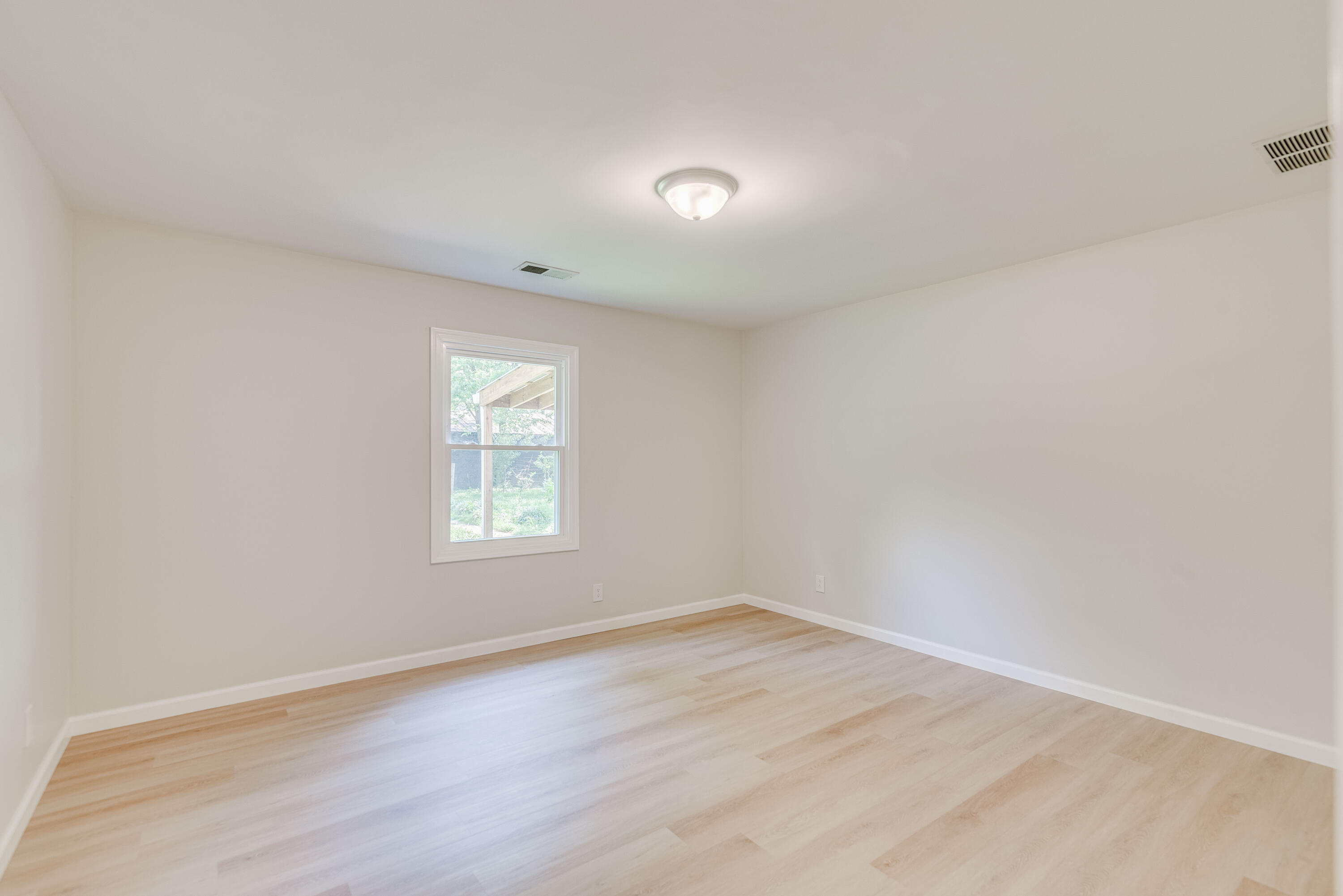 2450 Vince Road Property Photo 19
