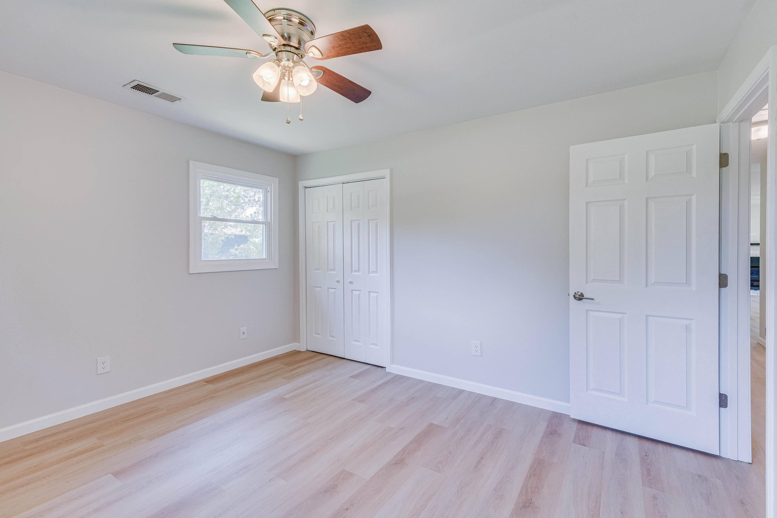 2450 Vince Road Property Photo 22