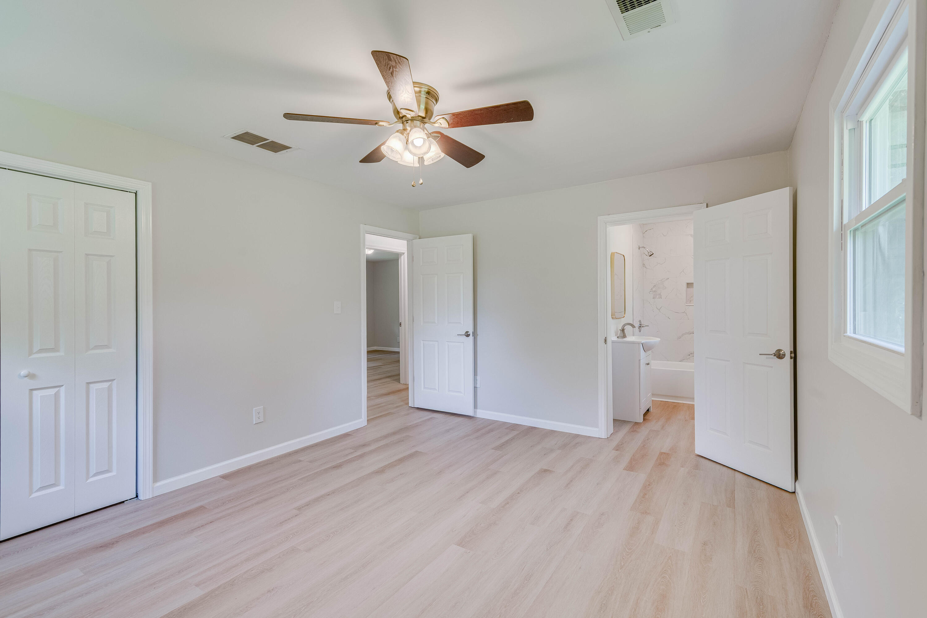 2450 Vince Road Property Photo 24