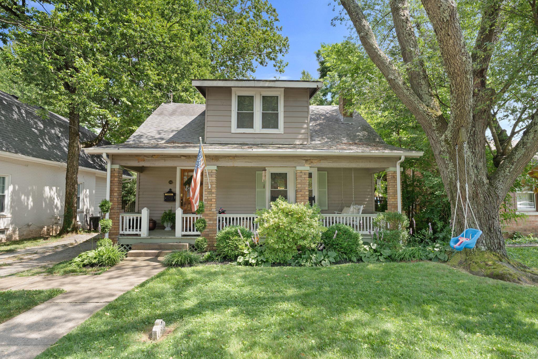 184 Sherman Avenue Property Photo 1