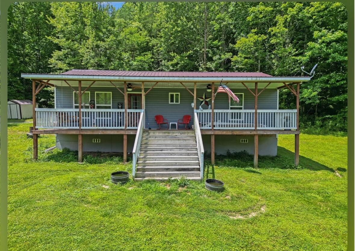 925 Trusty Road Property Photo 1
