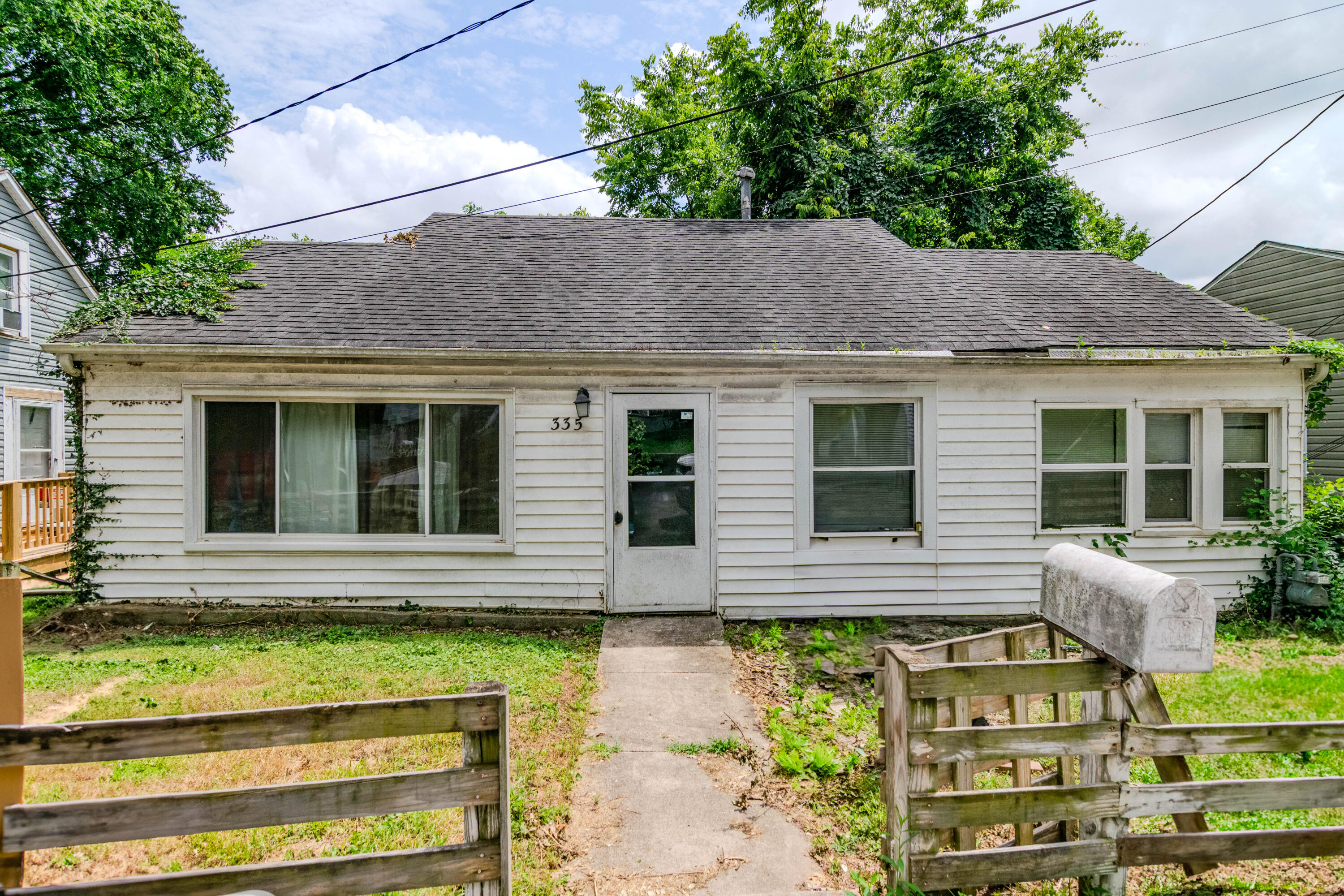 335 Murrell Street Property Photo 1