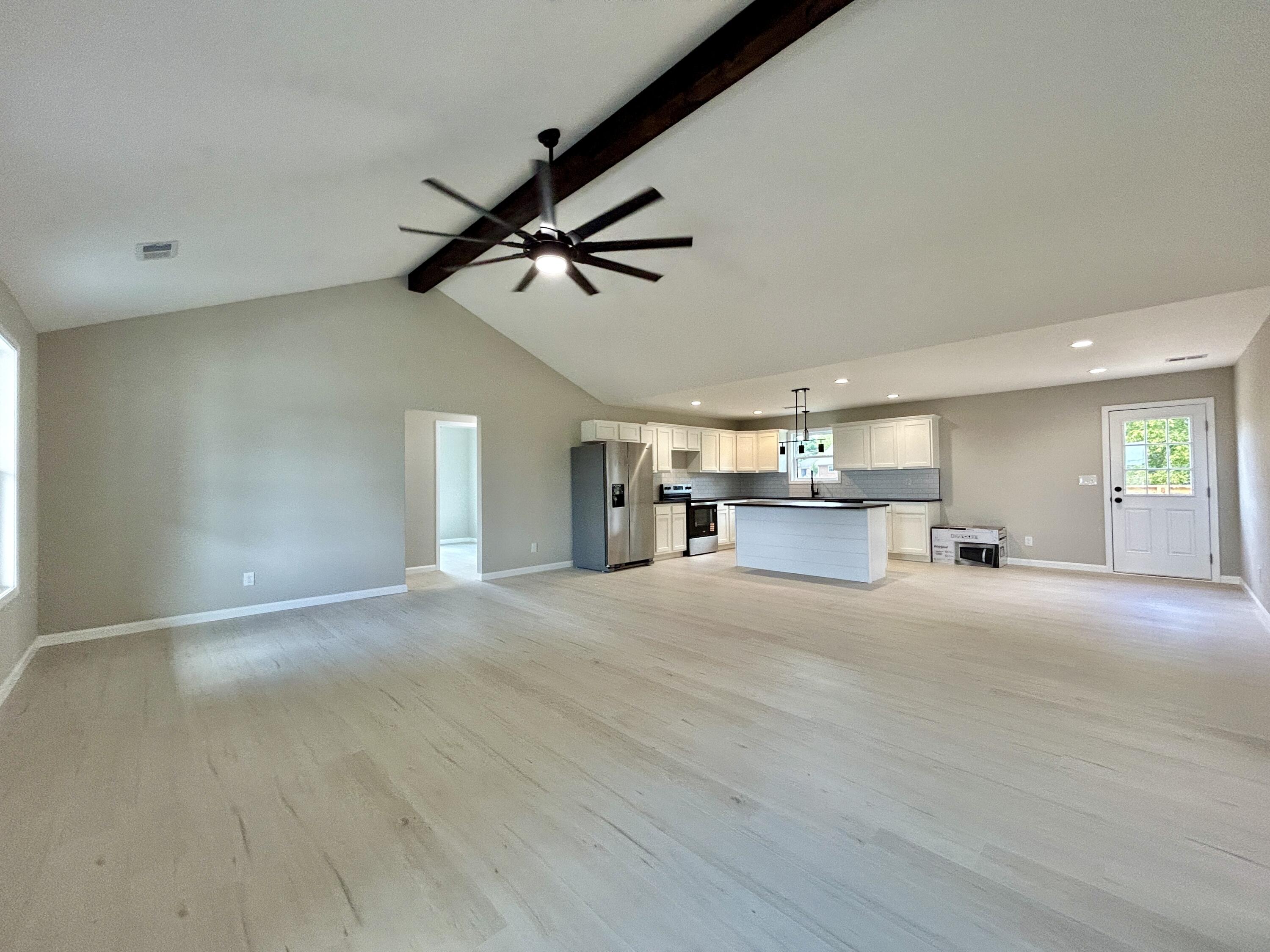 64 Lone Oak Drive Property Photo 15