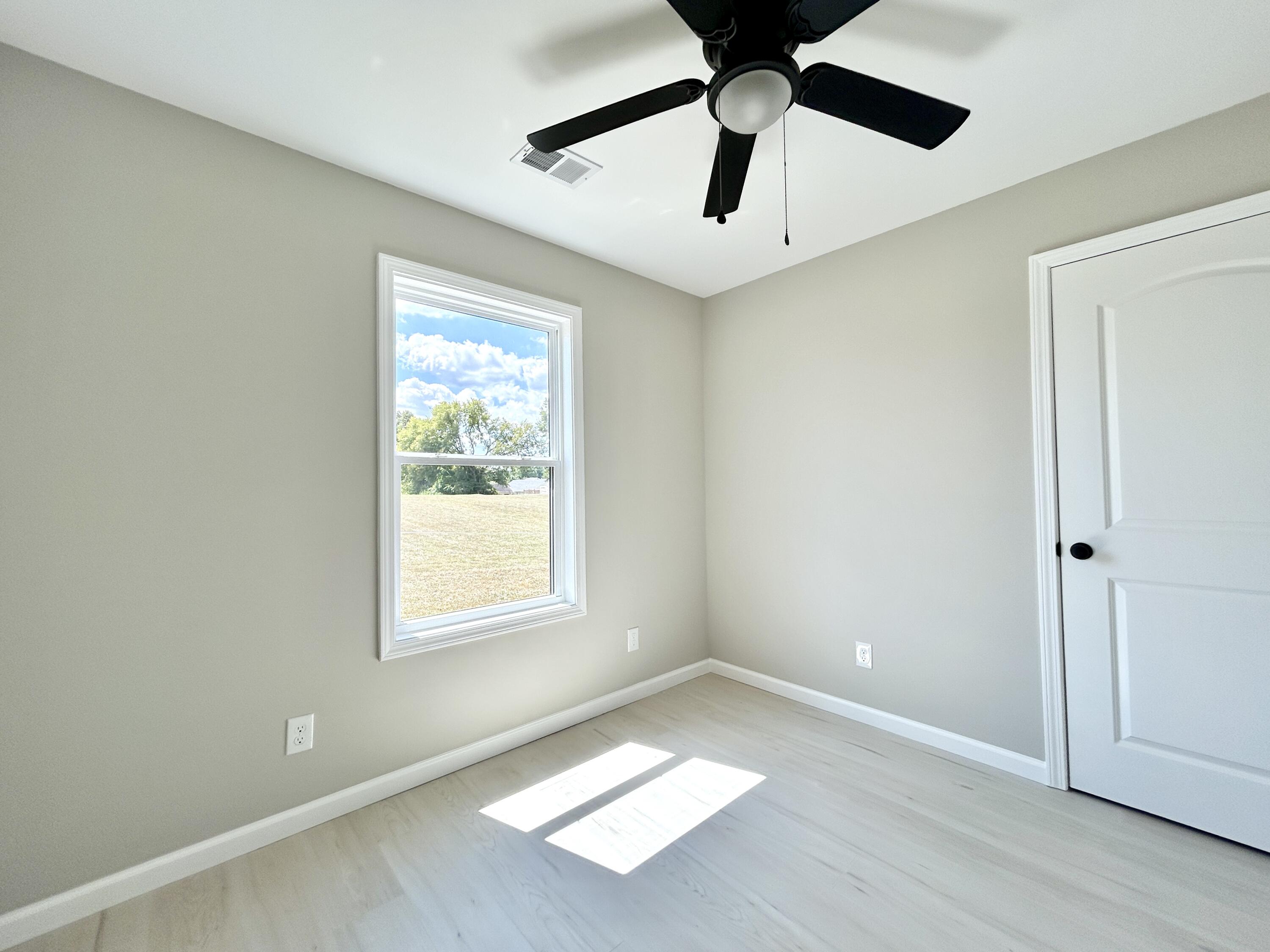 64 Lone Oak Drive Property Photo 35