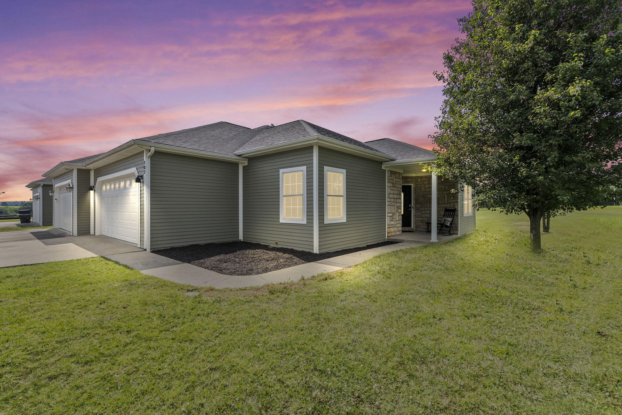 107 Villa Drive Property Photo 1