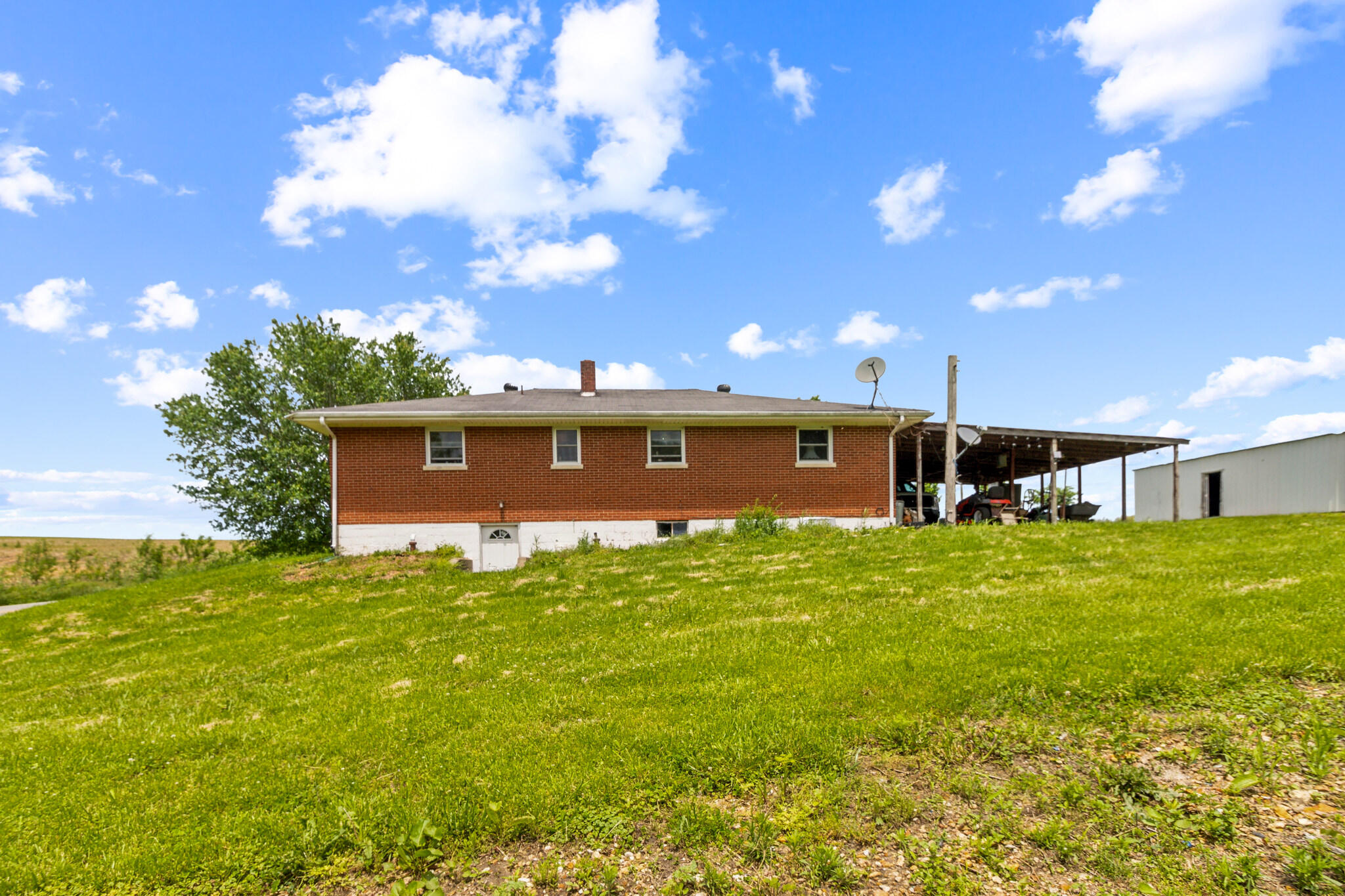 2827 Highway 934 Property Photo 1