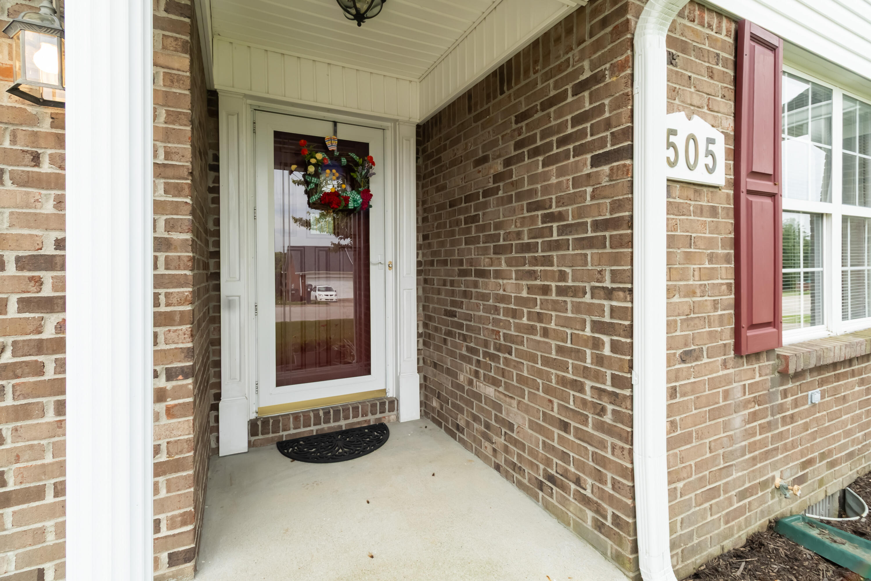 505 Elleigh Way Property Photo 2