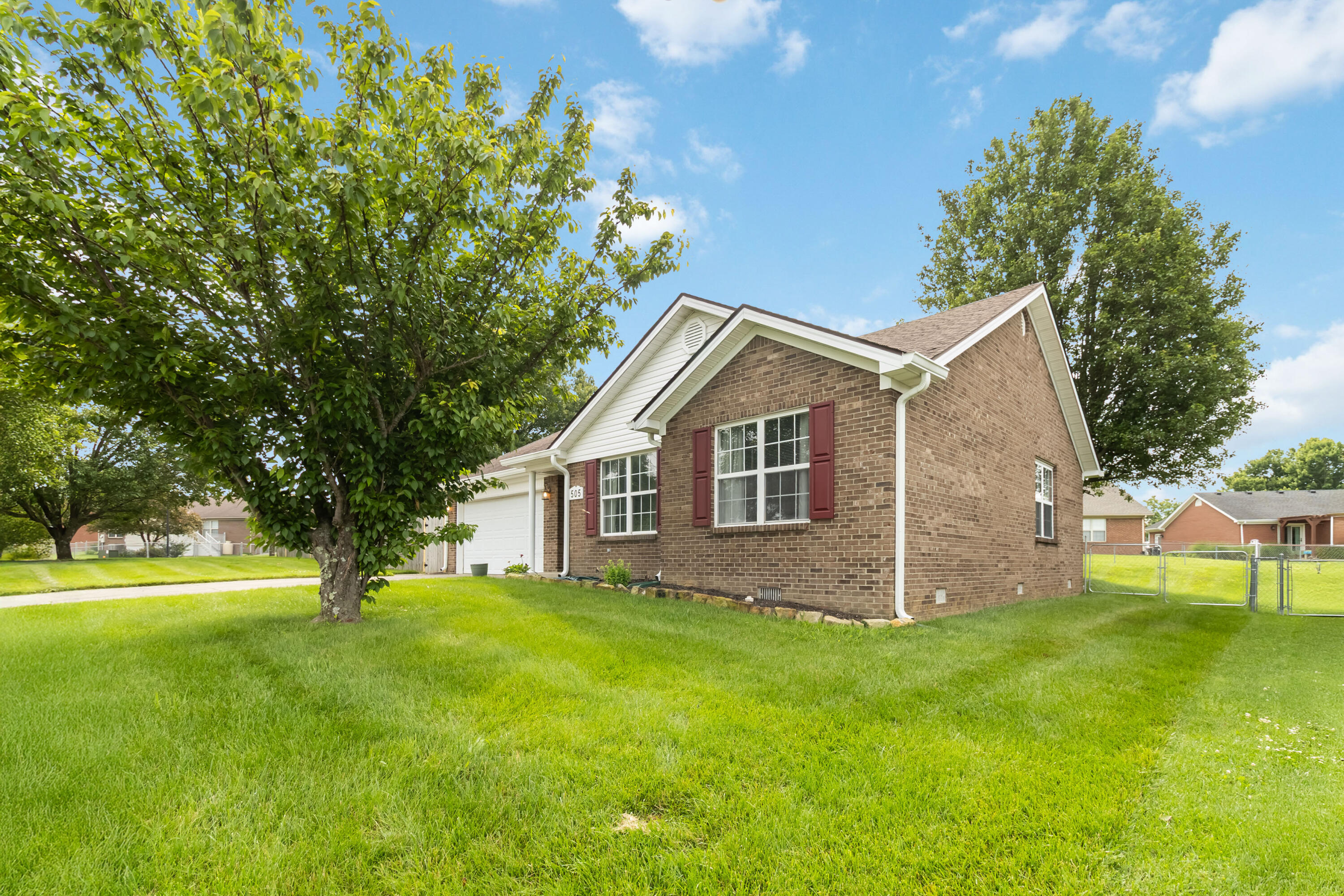 505 Elleigh Way Property Photo 3