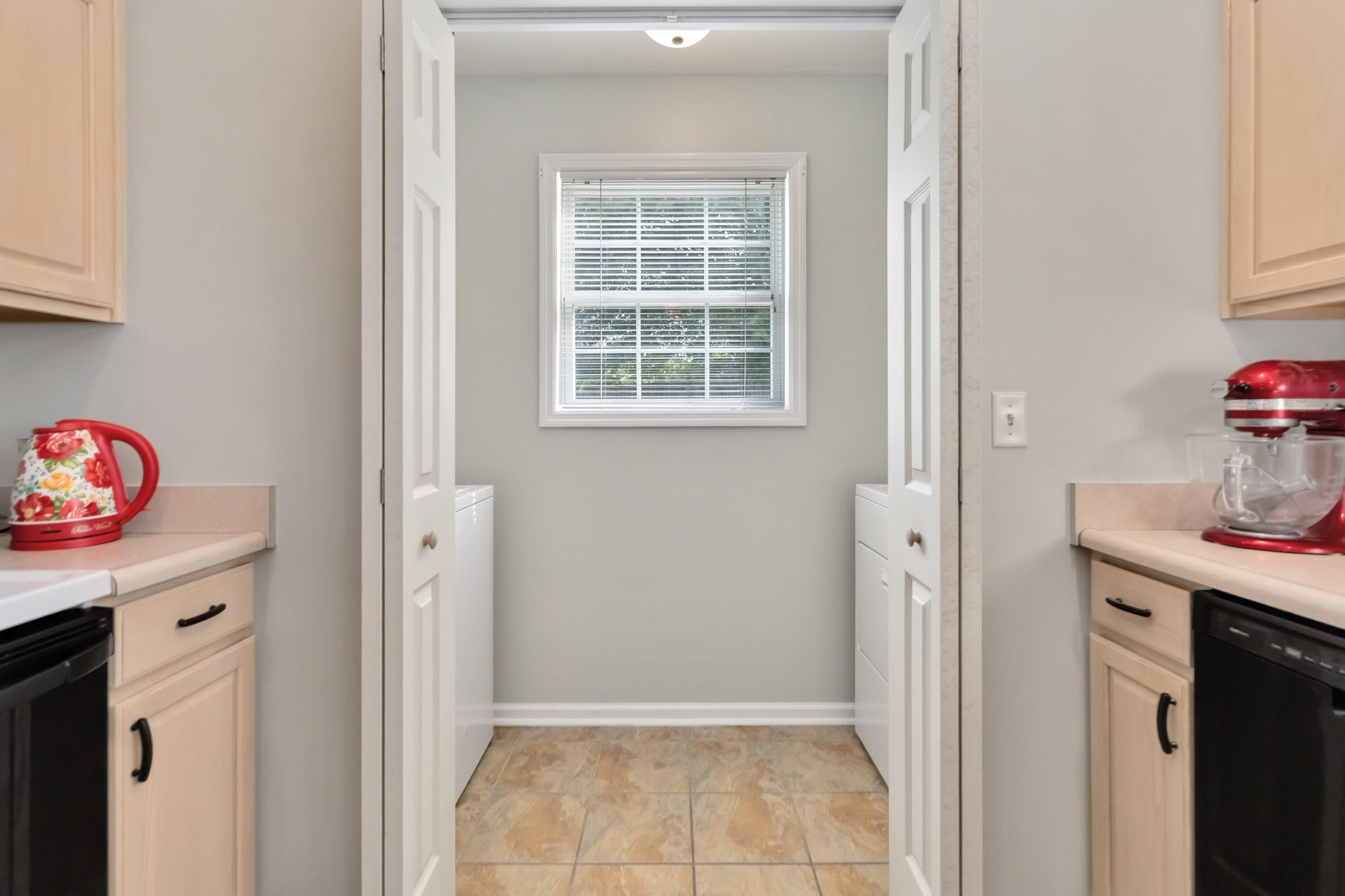 505 Elleigh Way Property Photo 16