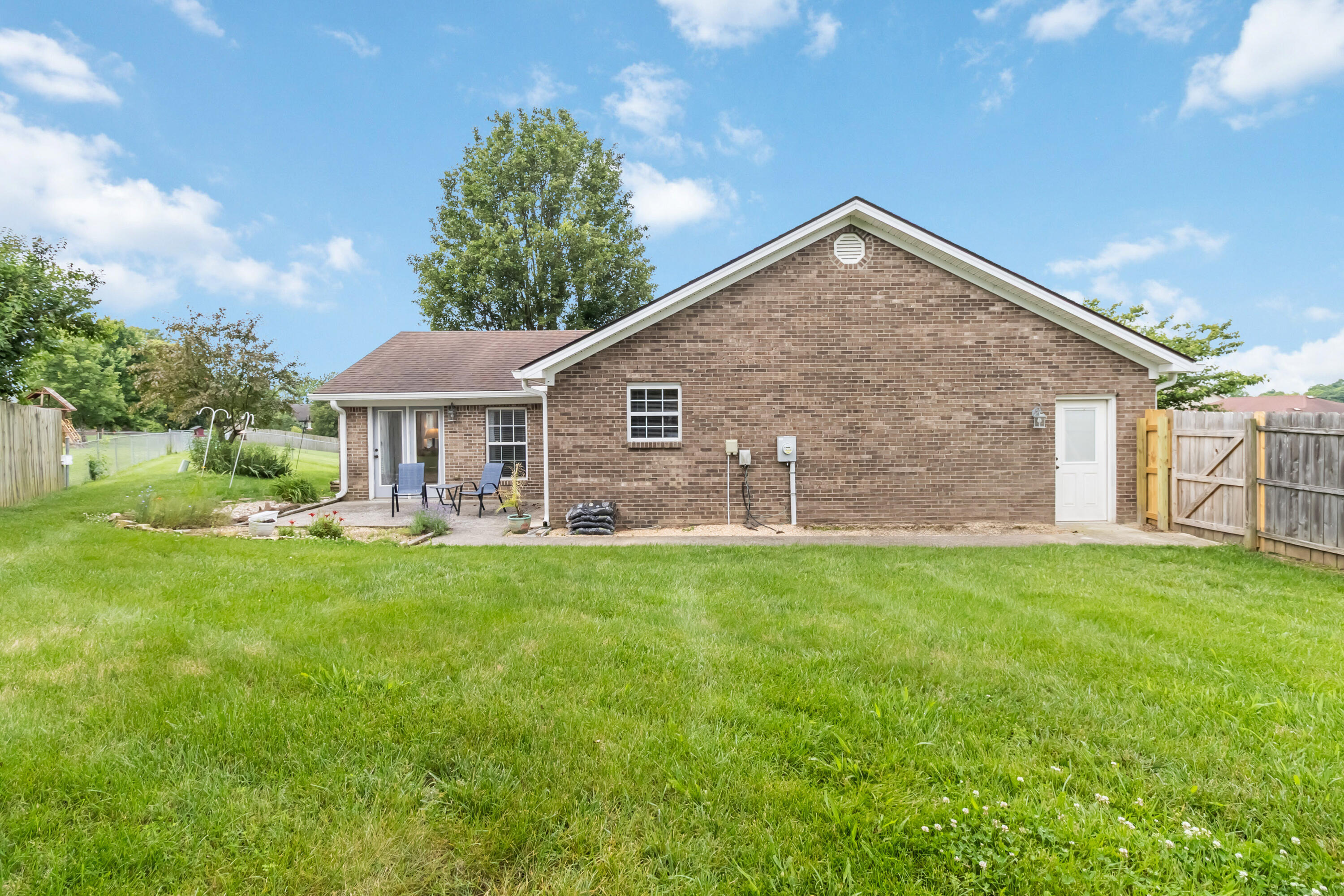 505 Elleigh Way Property Photo 37
