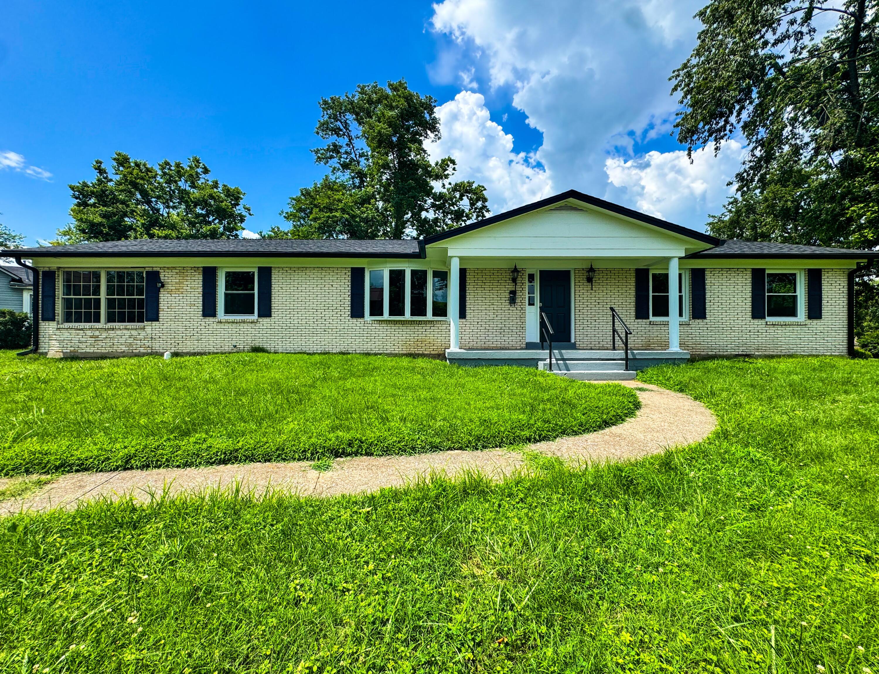 407 Walnut Street Property Photo 1