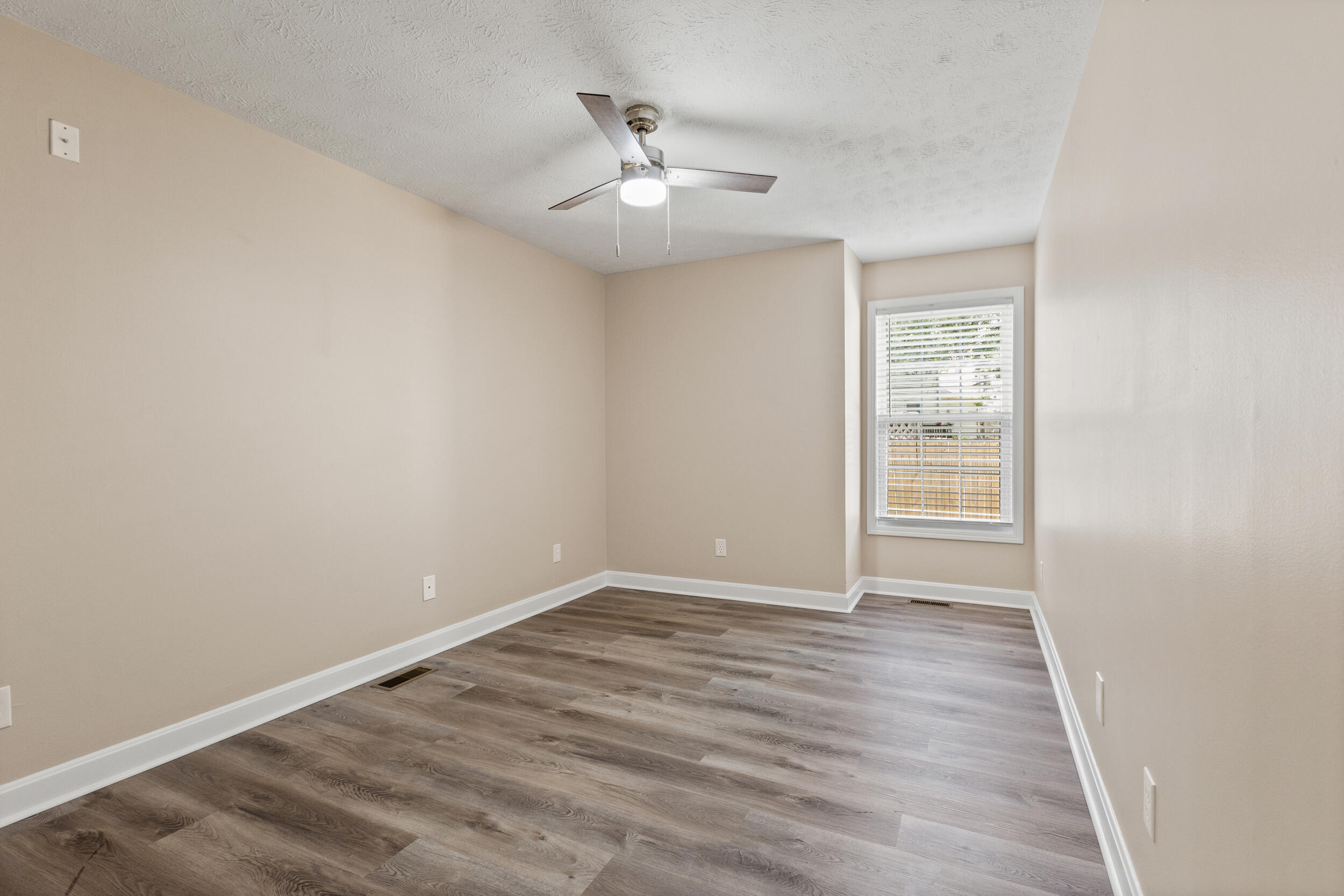 3405 Oak Point Court Property Photo 14